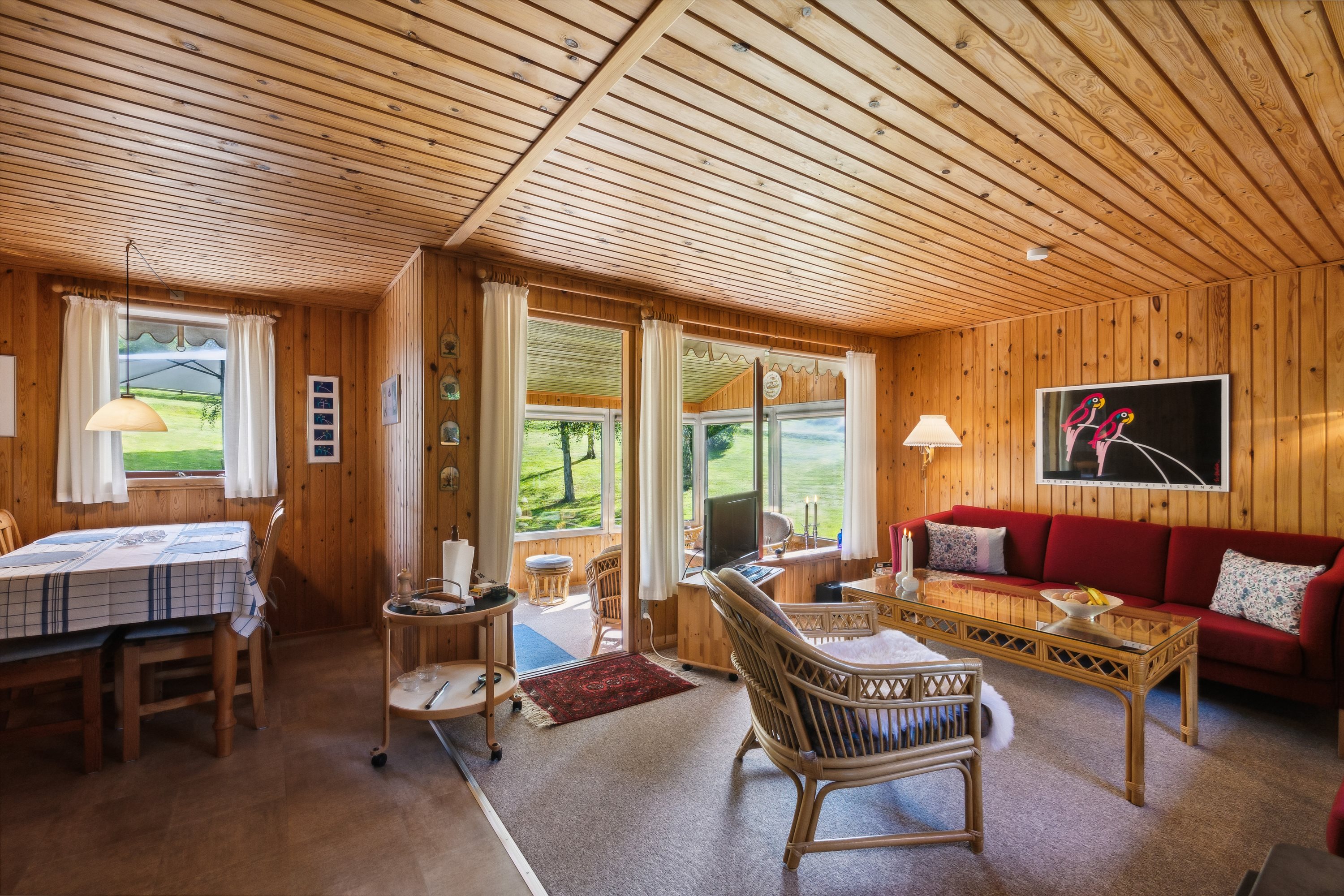 Fremhævet stue billede i fuldskærmstilstand. Billede af Gribvej 11, Esby, 8420 Knebel