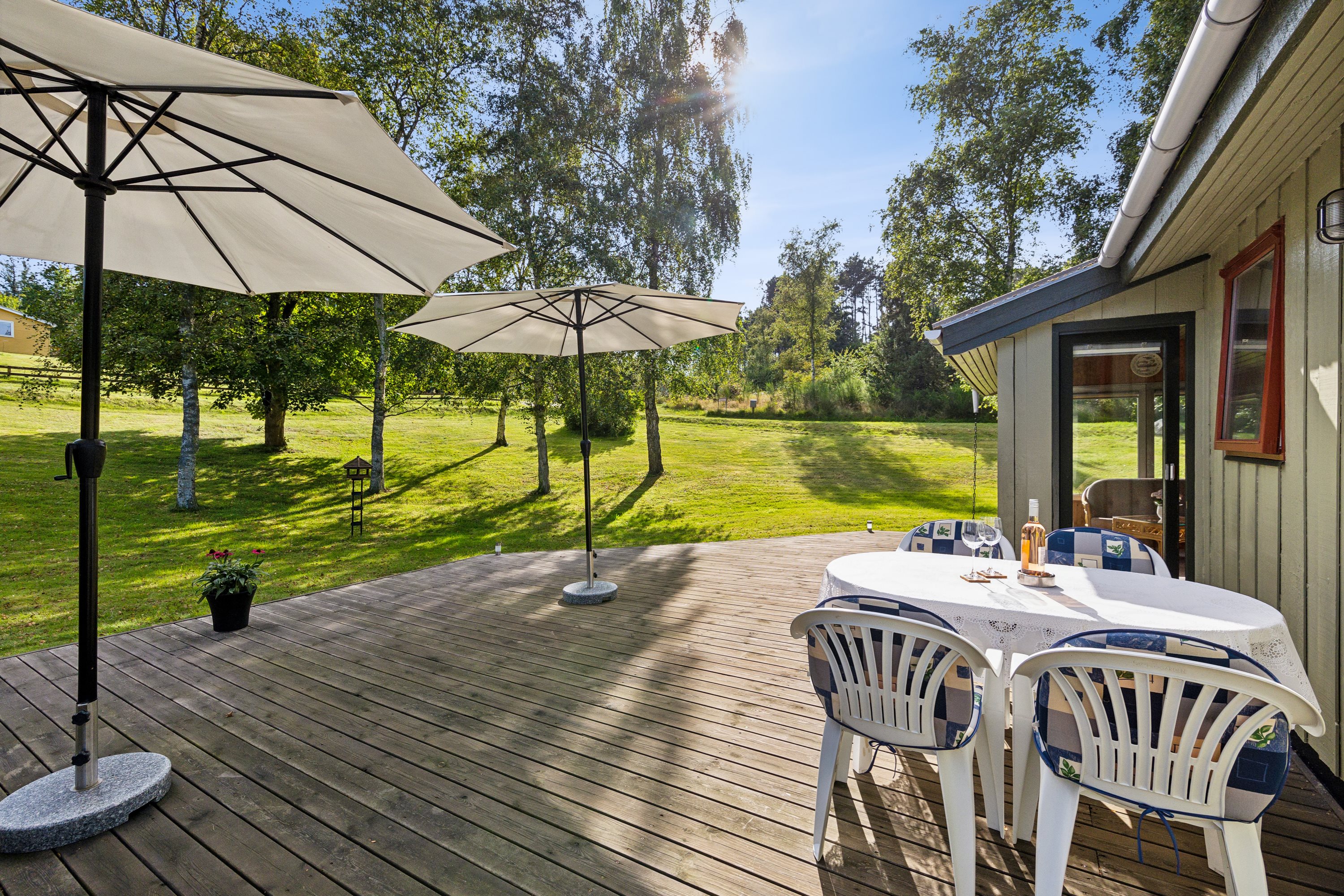 Miniaturebillede 1: terrasse. Billede af Gribvej 11, Esby, 8420 Knebel