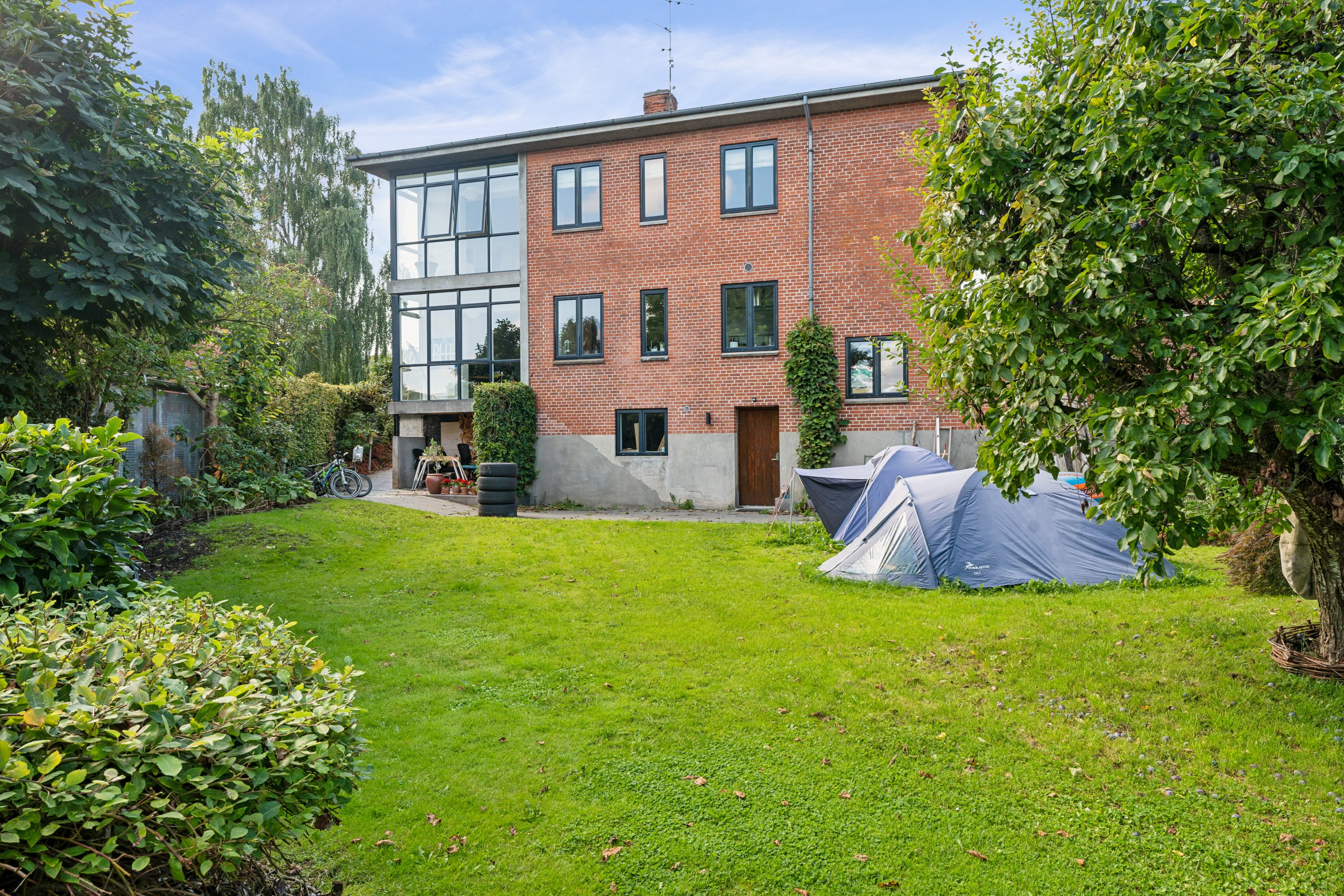 Fremhævet have billede i fuldskærmstilstand. Billede af Fladbrovej 17, 8920 Randers NV