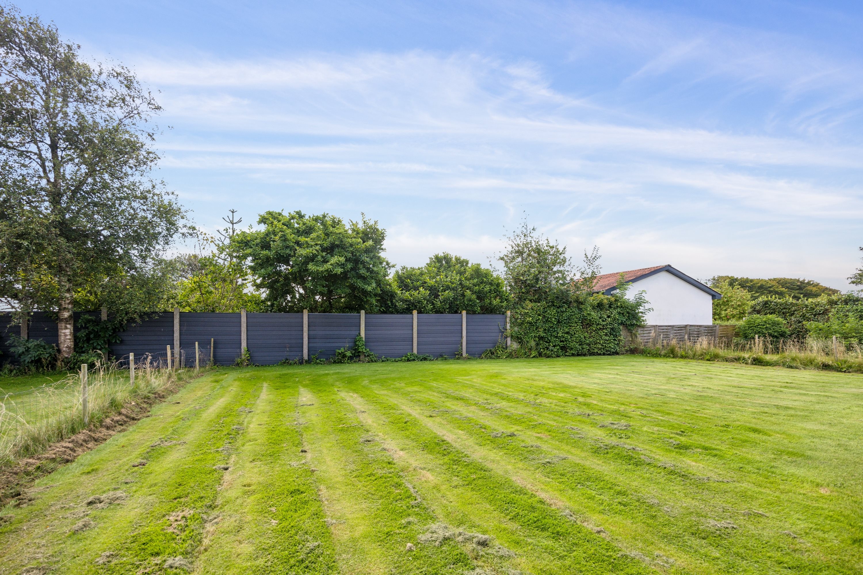 Fremhævet have billede i fuldskærmstilstand. Billede af Rundhøjvej 12, Ø Hvidbjerg, 7970 Redsted M