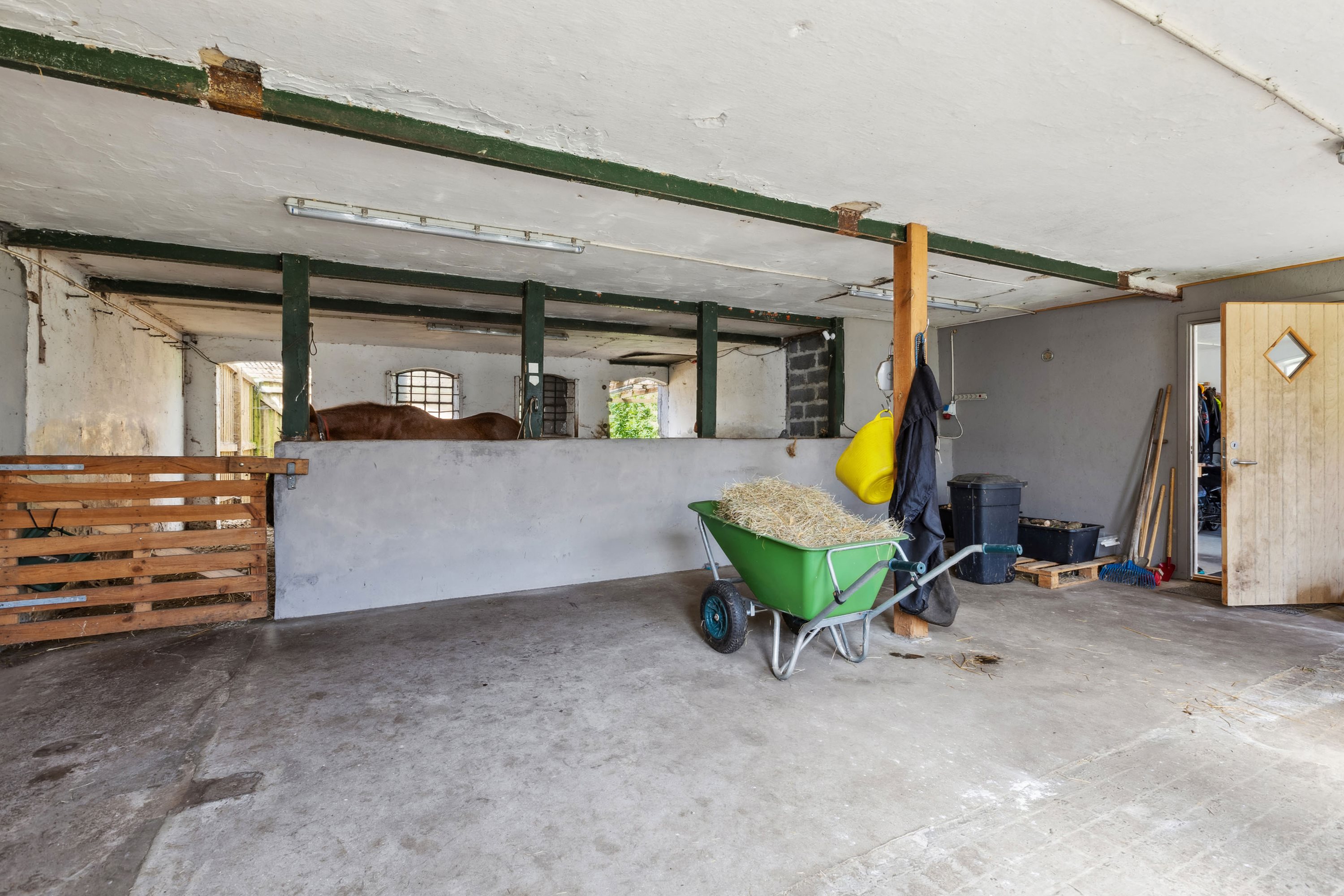 Fremhævet stald billede i fuldskærmstilstand. Billede af Hågerupvej 43, Hågerup, 5600 Faaborg