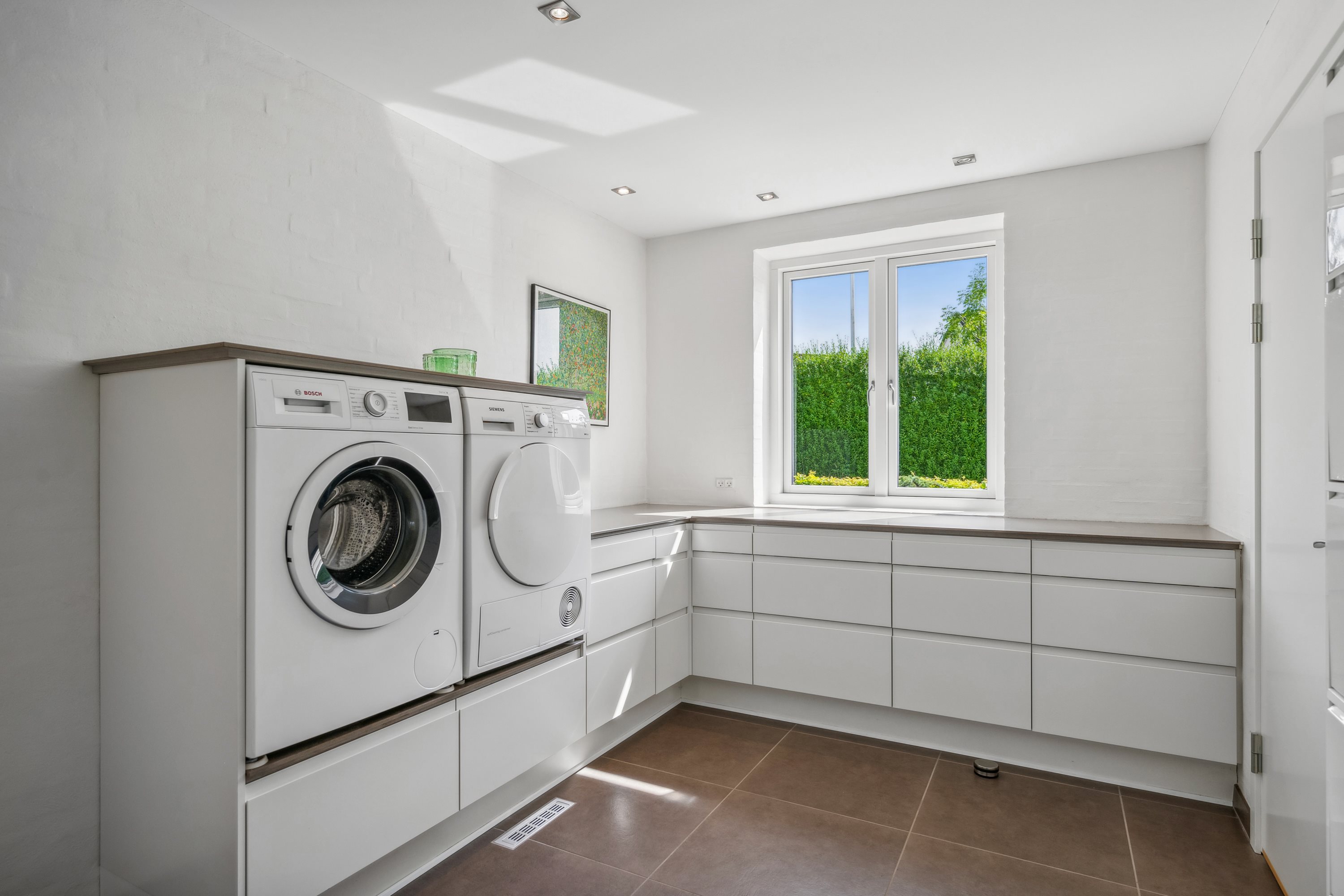 Fremhævet køkken billede i fuldskærmstilstand. Billede af Skolemarken 19, Grønfeld, 8400 Ebeltoft