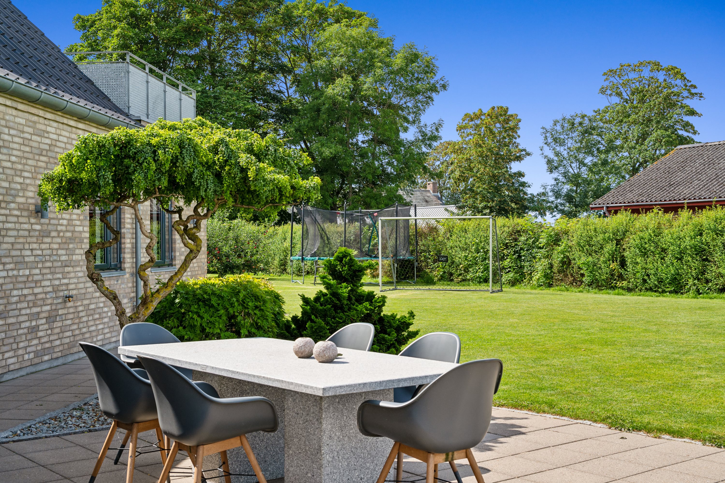 Fremhævet terrasse billede i fuldskærmstilstand. Billede af Skolemarken 19, Grønfeld, 8400 Ebeltoft