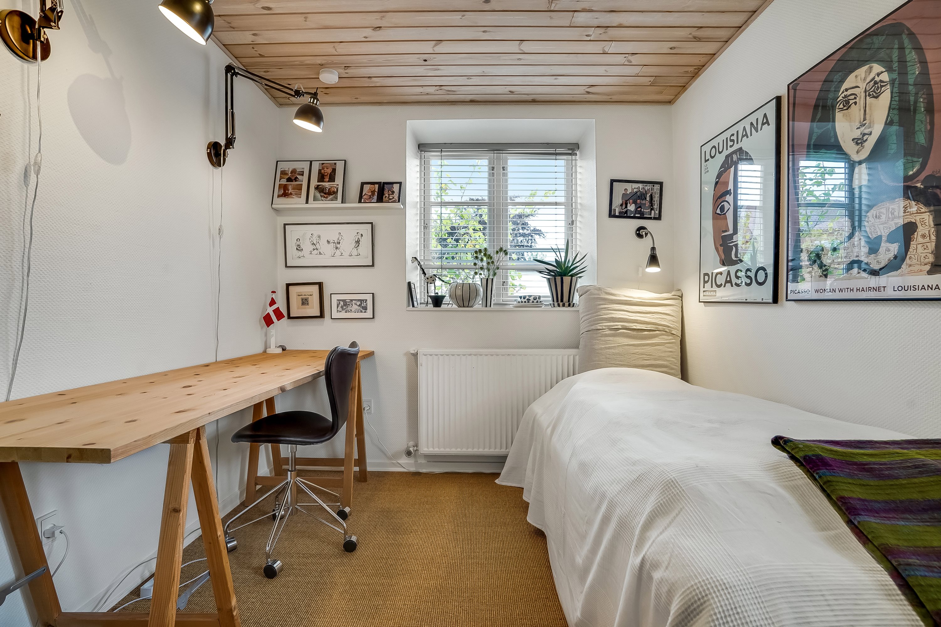 Fremhævet værelse billede i fuldskærmstilstand. Billede af Vejlevej 16, 7300 Jelling