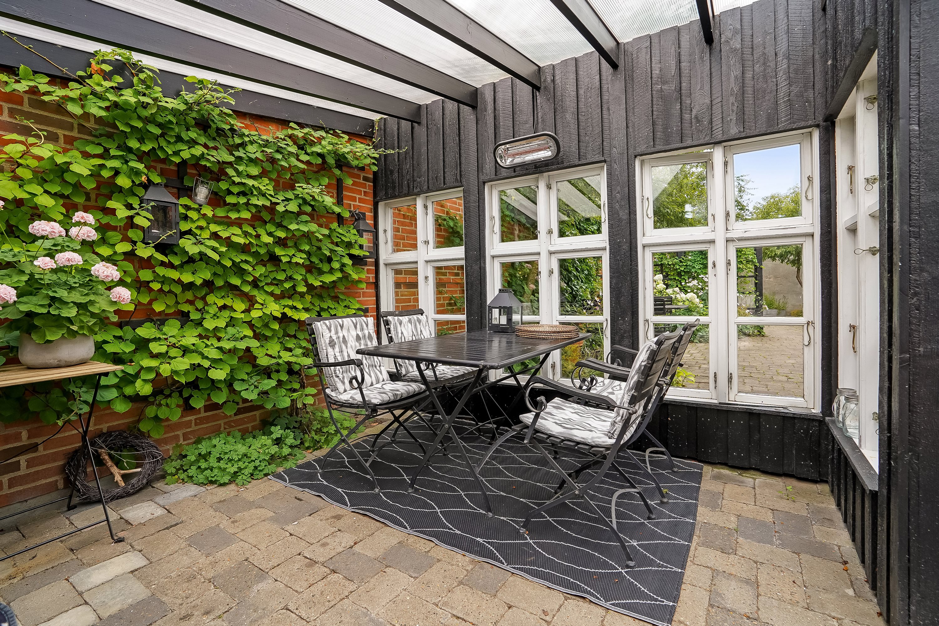 Fremhævet andet billede i fuldskærmstilstand. Billede af Vejlevej 16, 7300 Jelling