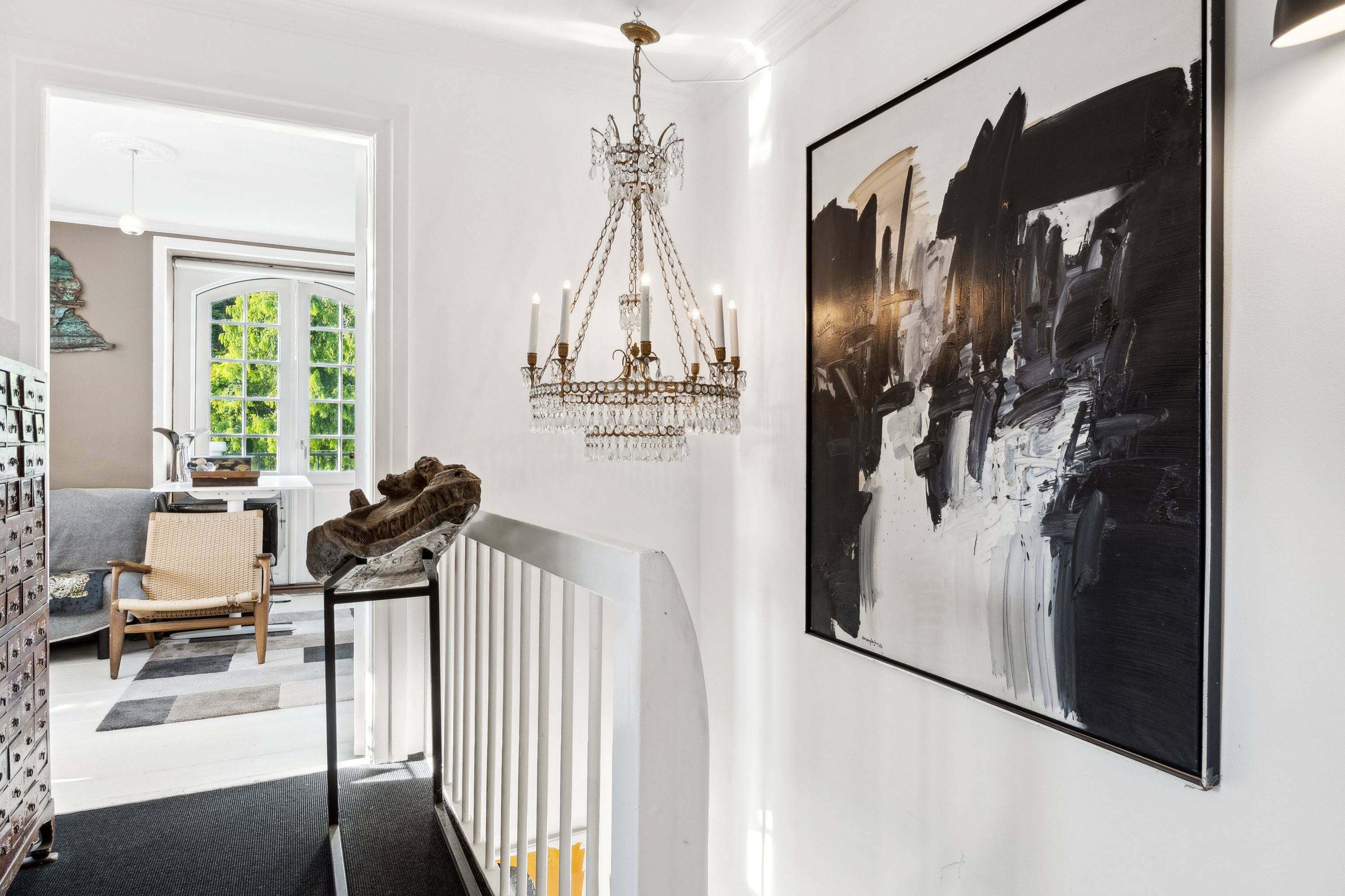 Fremhævet gang billede i fuldskærmstilstand. Billede af Slotsalleen 6B, 2930 Klampenborg