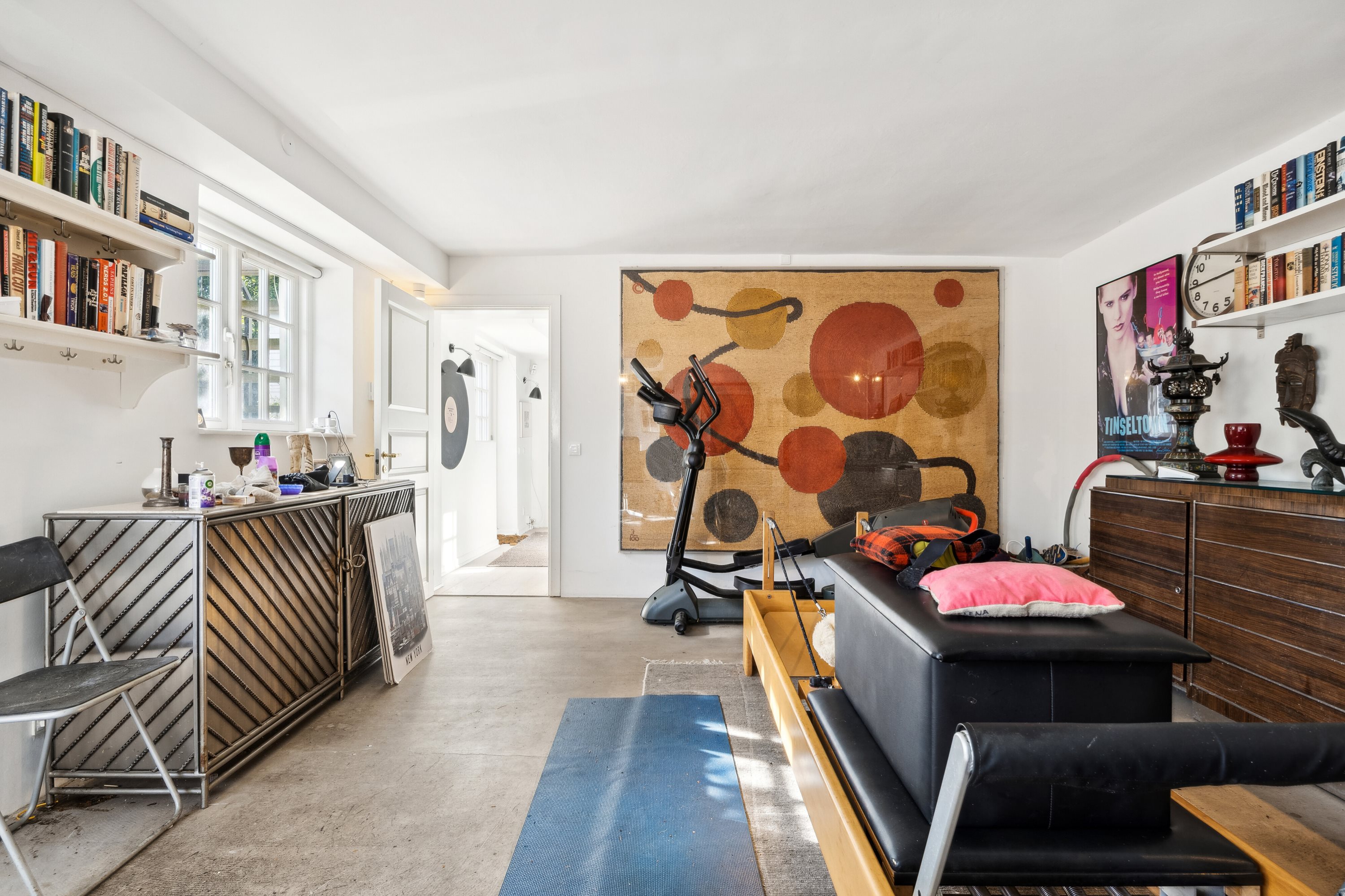 Fremhævet alrum billede i fuldskærmstilstand. Billede af Slotsalleen 6B, 2930 Klampenborg