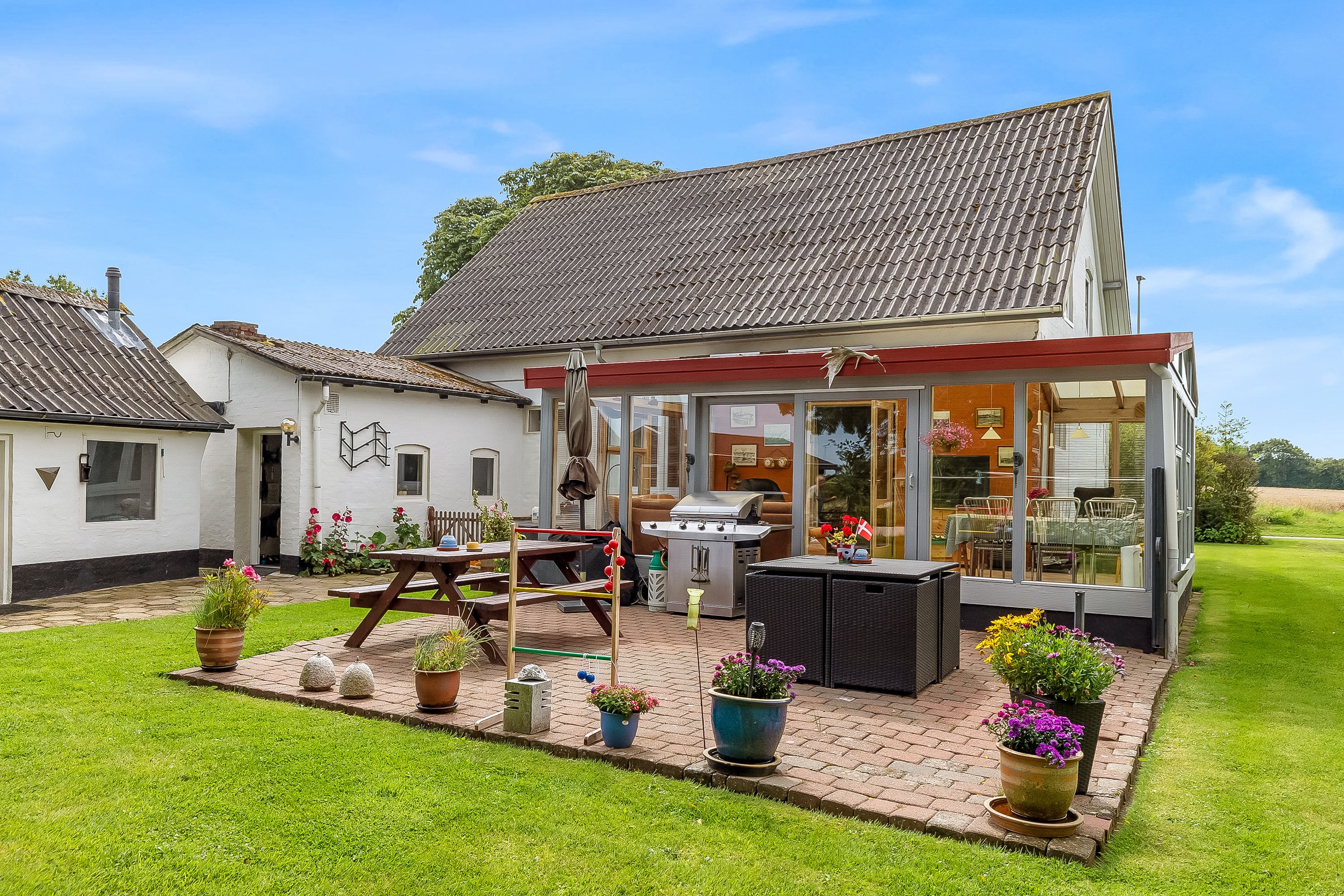 Fremhævet terrasse billede i fuldskærmstilstand. Billede af Fjællebrovej 13, 6093 Sjølund