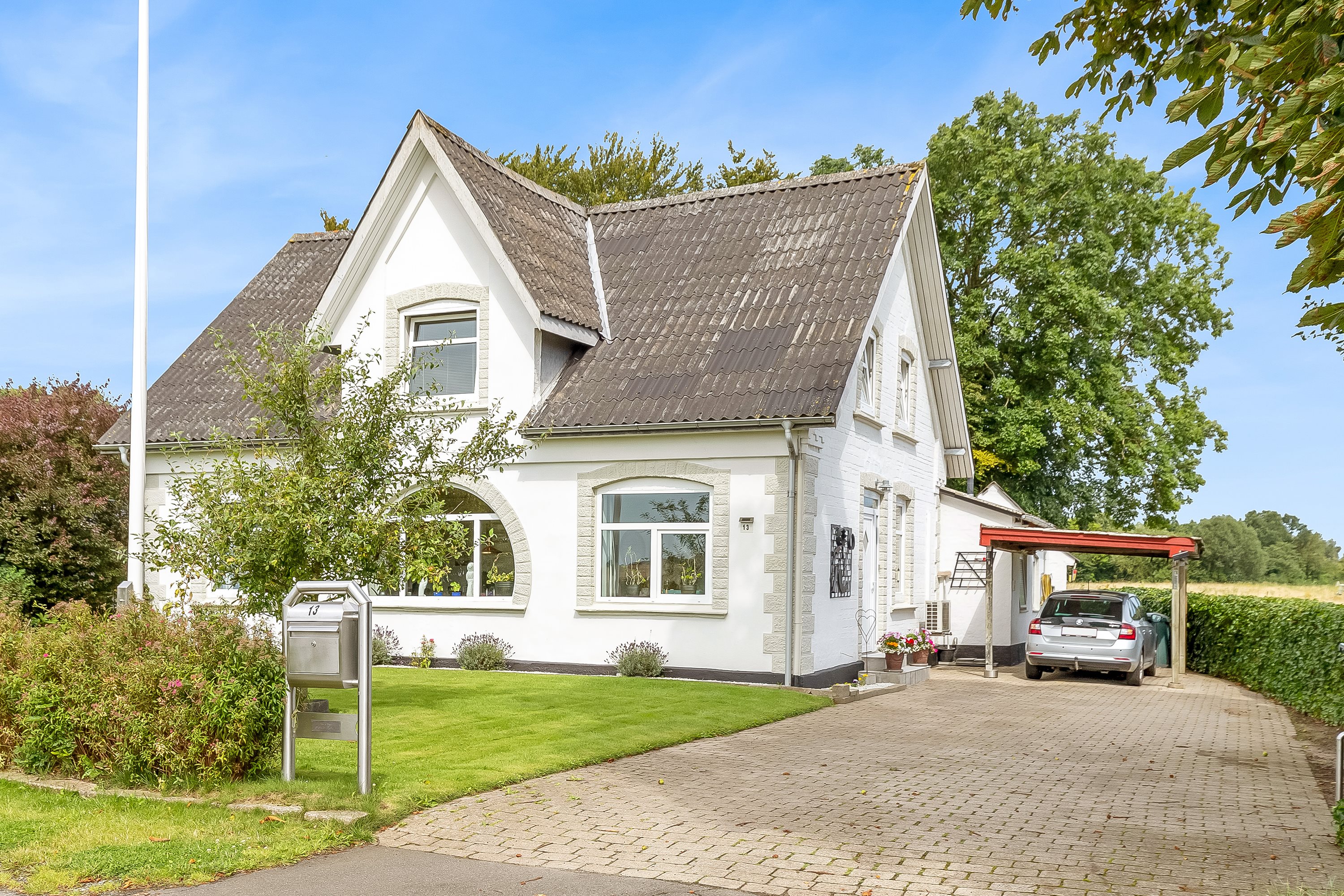 Fremhævet ejendommen billede i fuldskærmstilstand. Billede af Fjællebrovej 13, 6093 Sjølund