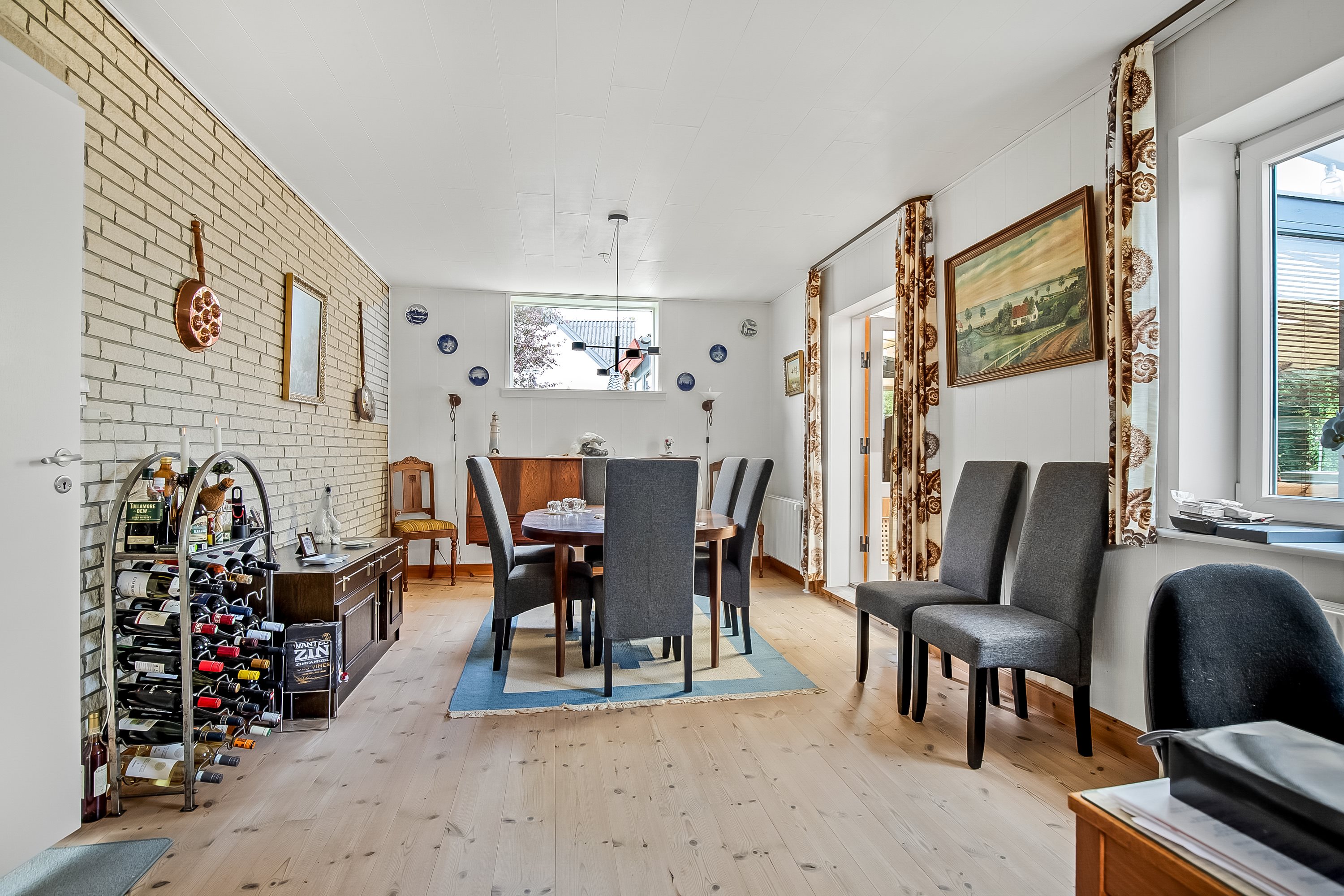 Fremhævet spisestue billede i fuldskærmstilstand. Billede af Fjællebrovej 13, 6093 Sjølund