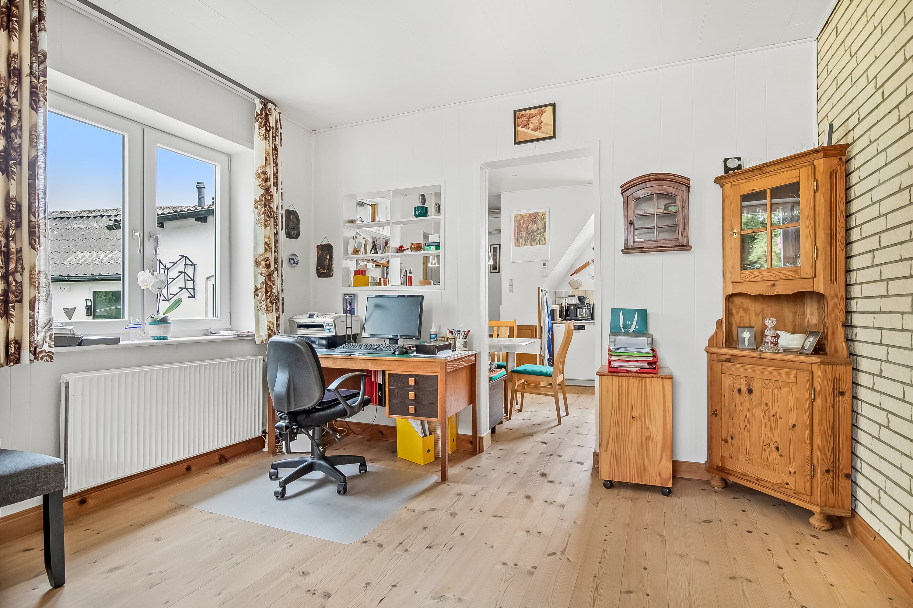 Fremhævet spisestue billede i fuldskærmstilstand. Billede af Fjællebrovej 13, 6093 Sjølund