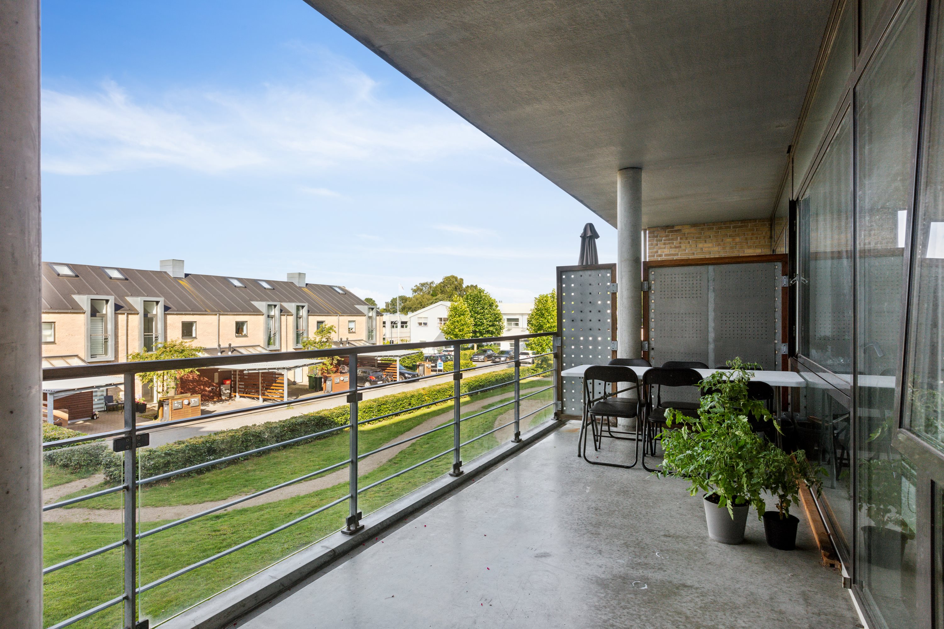 Fremhævet altan billede i fuldskærmstilstand. Billede af Åsvinget 8, 1. tv., 2665 Vallensbæk Strand