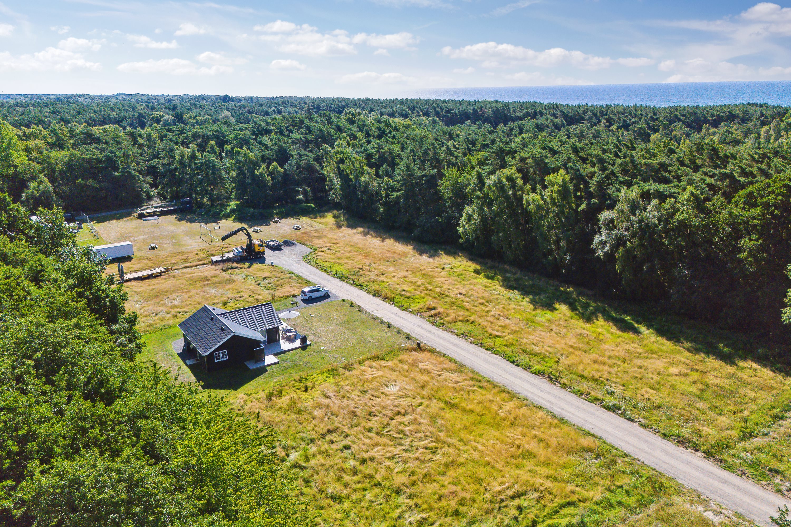 Miniaturebillede 2: . Billede af Sømarkshusene 13, Pedersker, 3720 Aakirkeby