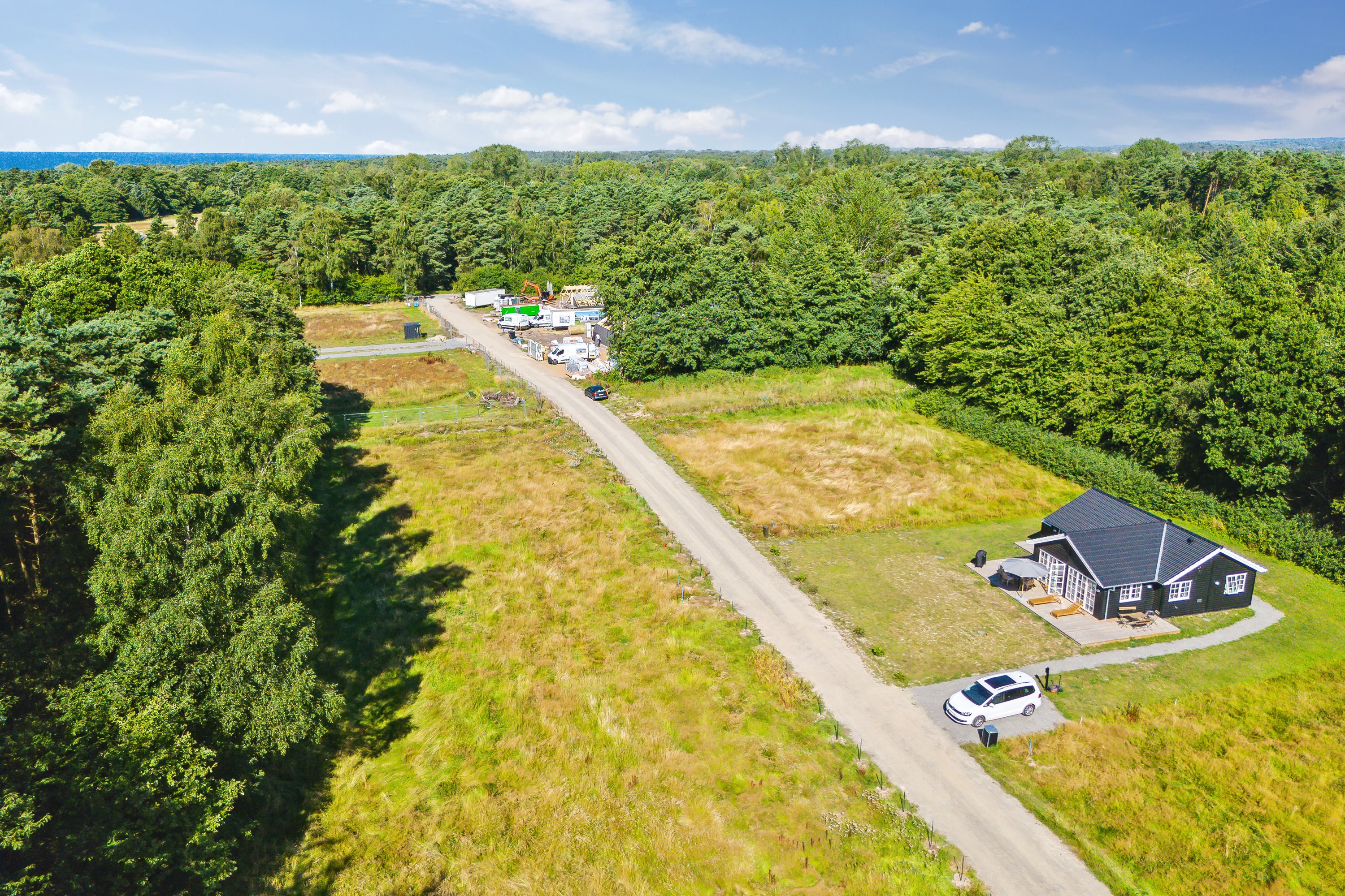 Fremhævet  billede i fuldskærmstilstand. Billede af Sømarkshusene 13, Pedersker, 3720 Aakirkeby