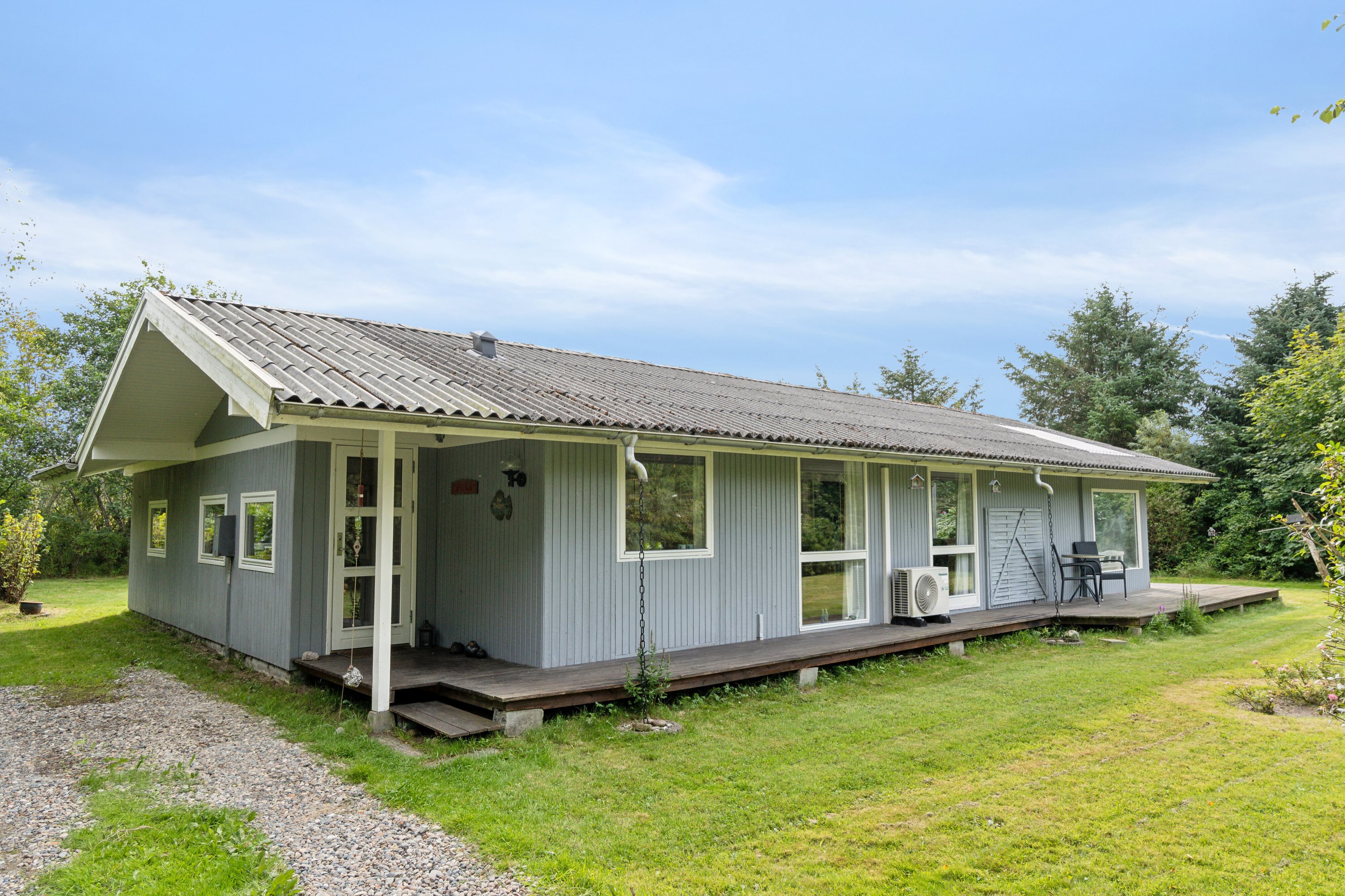 Fremhævet set fra haven billede i fuldskærmstilstand. Billede af Kragekæret 5, Tornby, 9850 Hirtshals