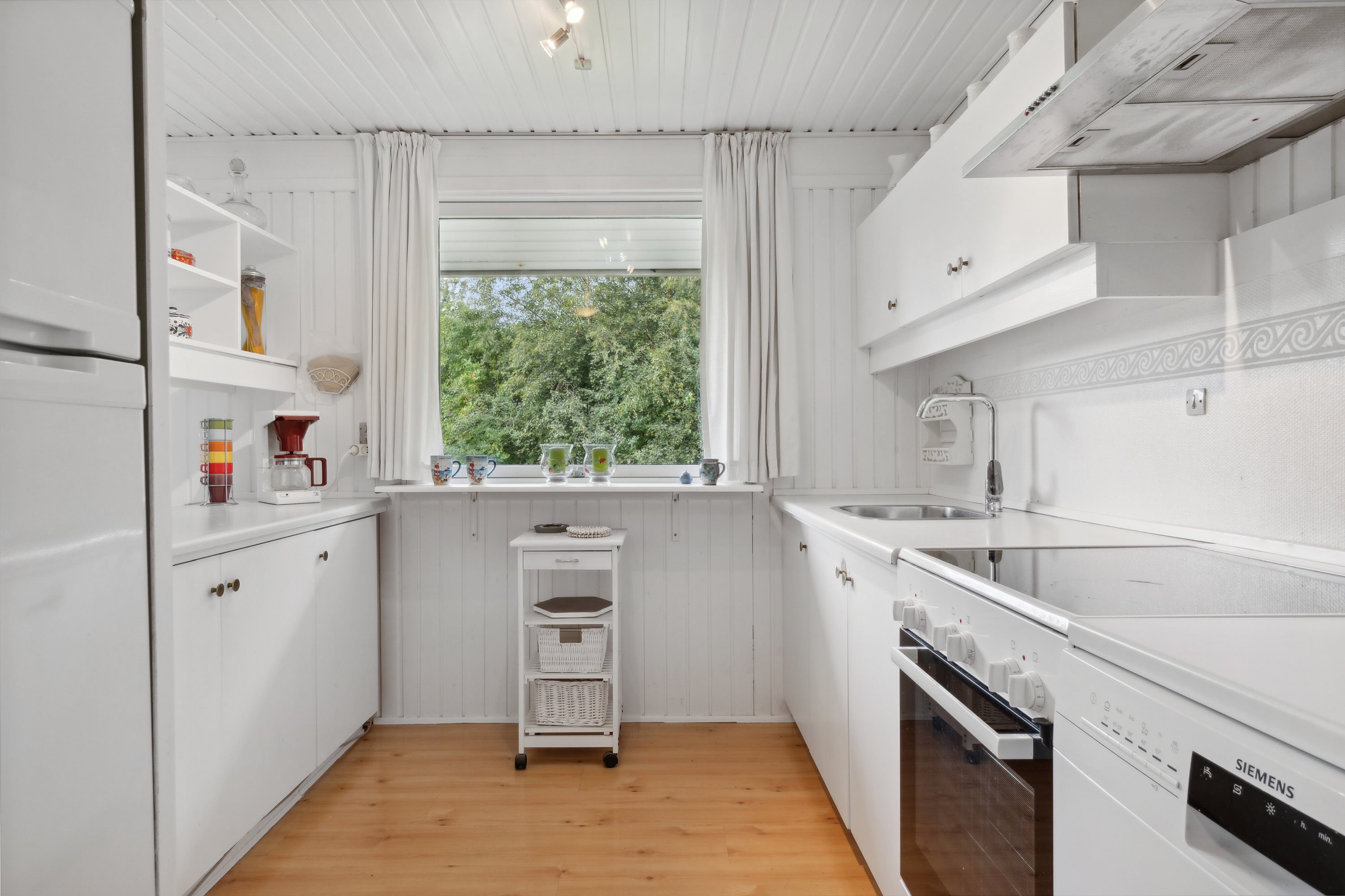 Fremhævet køkken billede i fuldskærmstilstand. Billede af Kragekæret 5, Tornby, 9850 Hirtshals