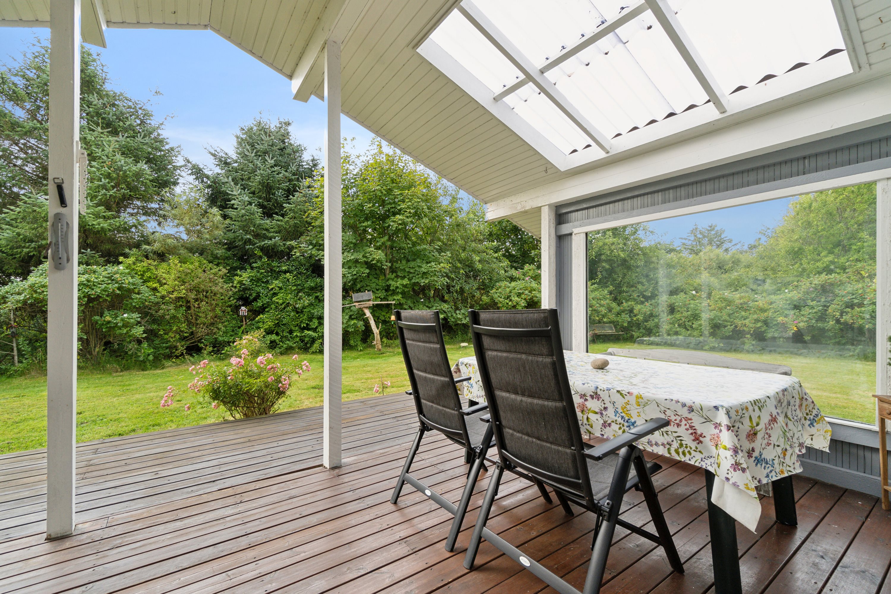 Fremhævet overdækket terrasse billede i fuldskærmstilstand. Billede af Kragekæret 5, Tornby, 9850 Hirtshals