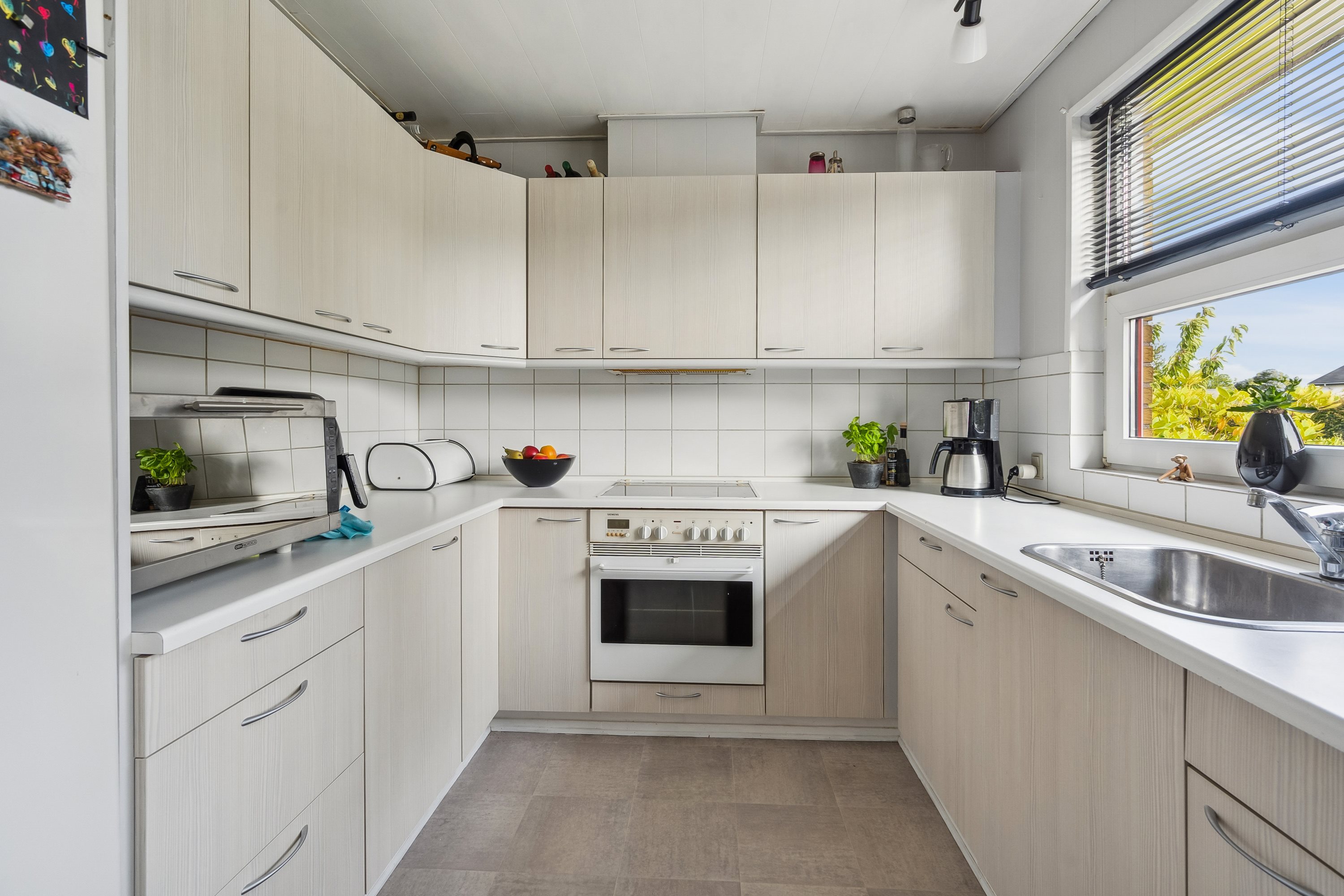 Miniaturebillede 1: køkken. Billede af Ørnevej 19, 9700 Brønderslev