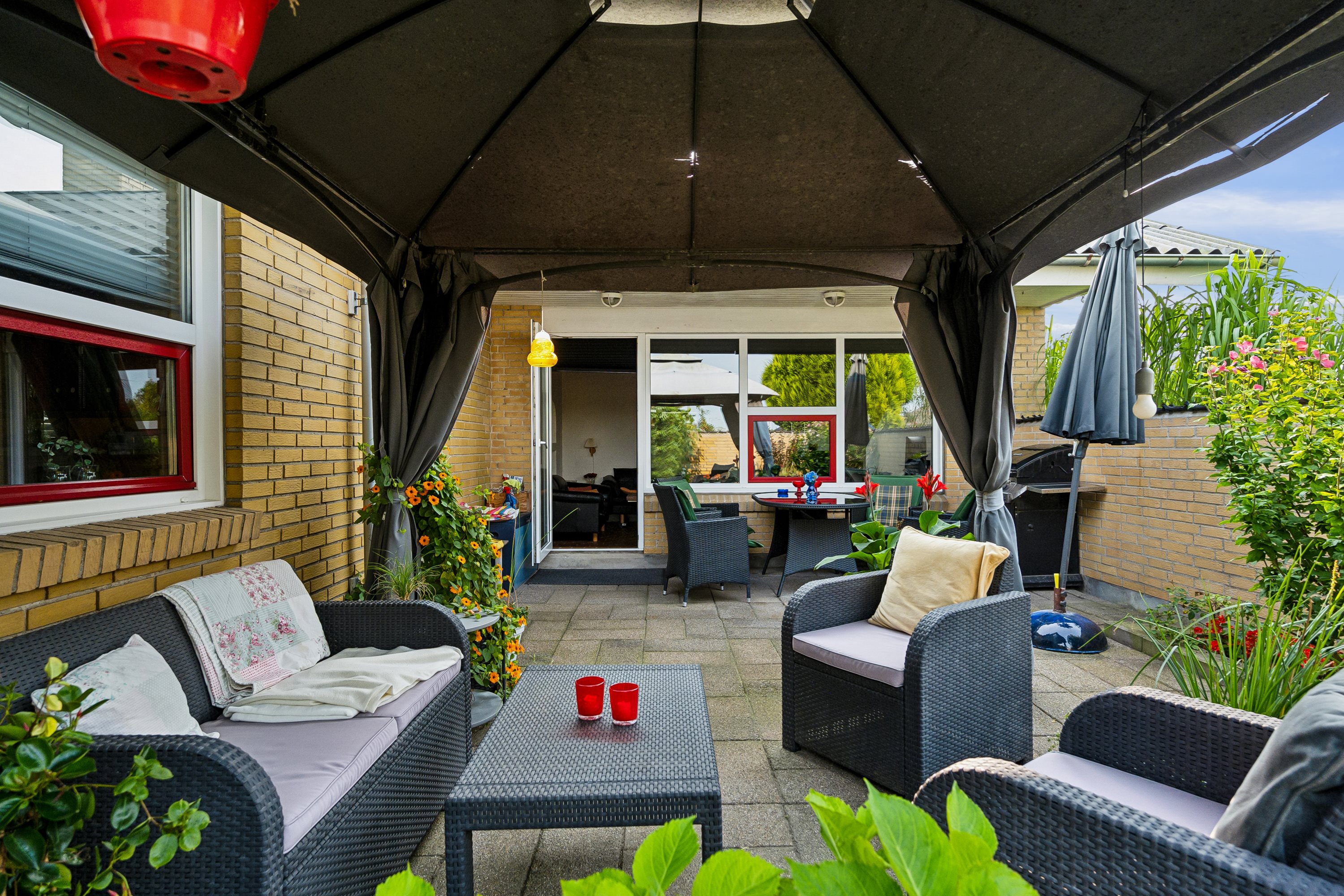 Fremhævet terrasse billede i fuldskærmstilstand. Billede af Ørnevej 19, 9700 Brønderslev