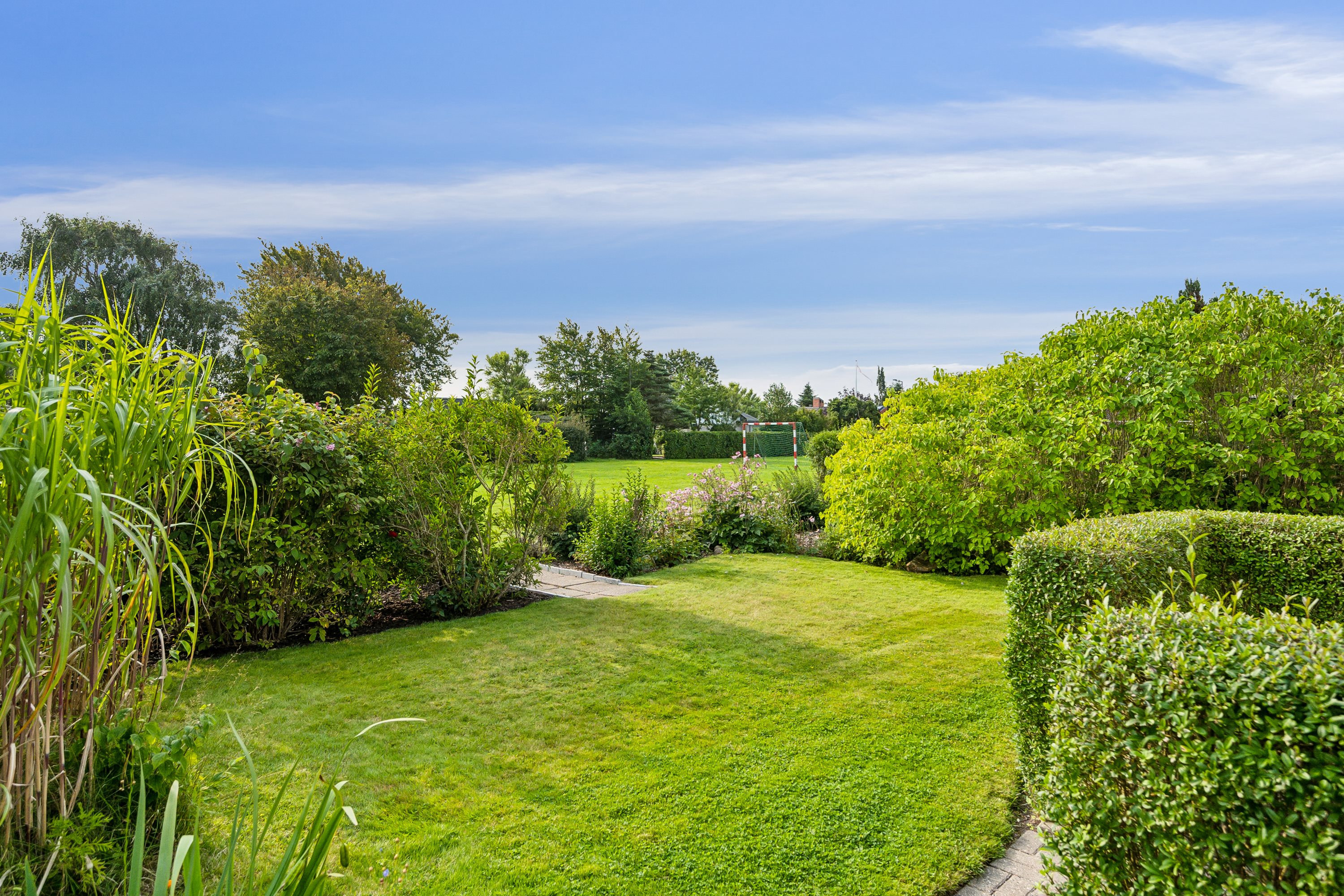 Fremhævet have billede i fuldskærmstilstand. Billede af Ørnevej 19, 9700 Brønderslev