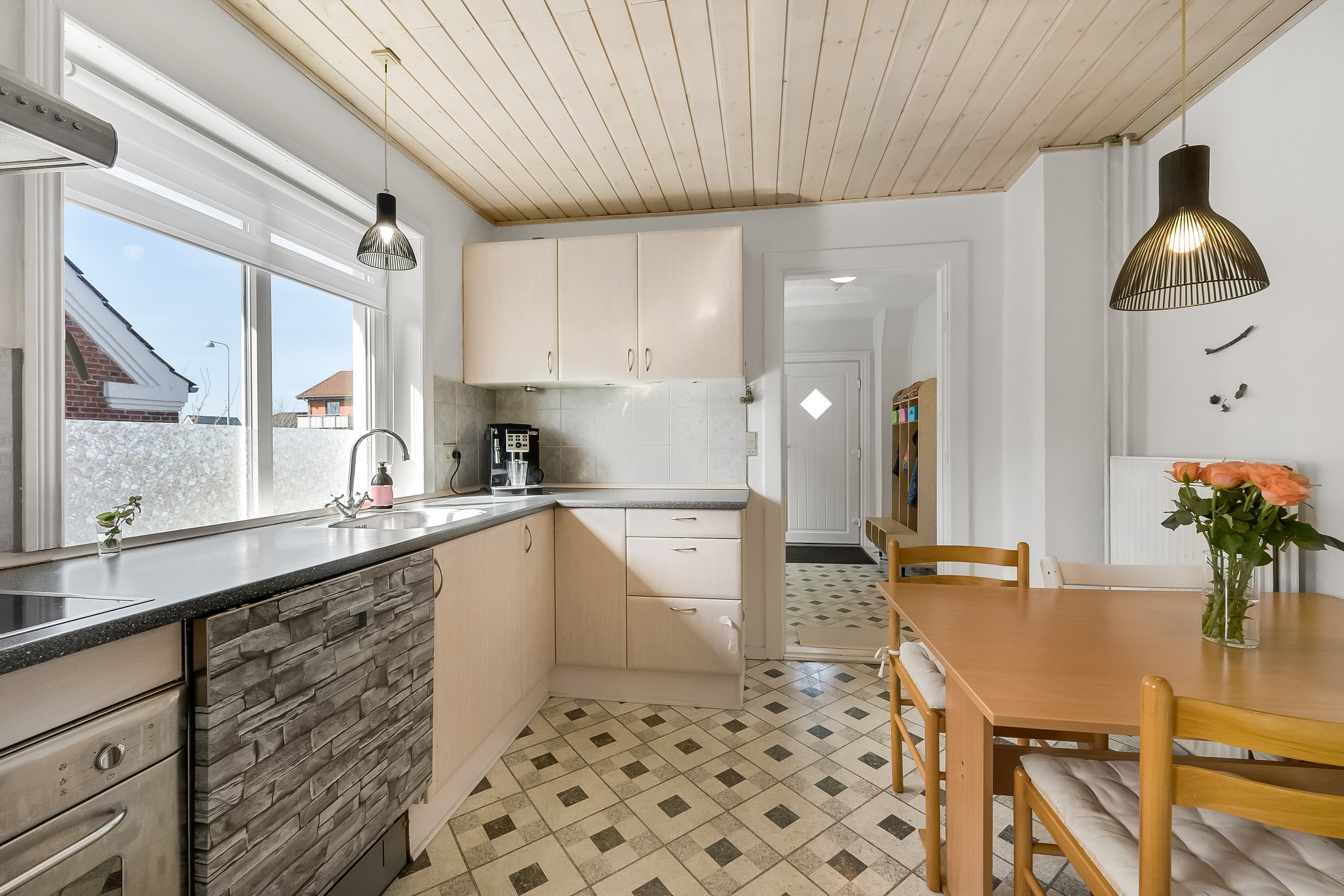 Fremhævet køkken billede i fuldskærmstilstand. Billede af Bredgade 61, 6920 Videbæk