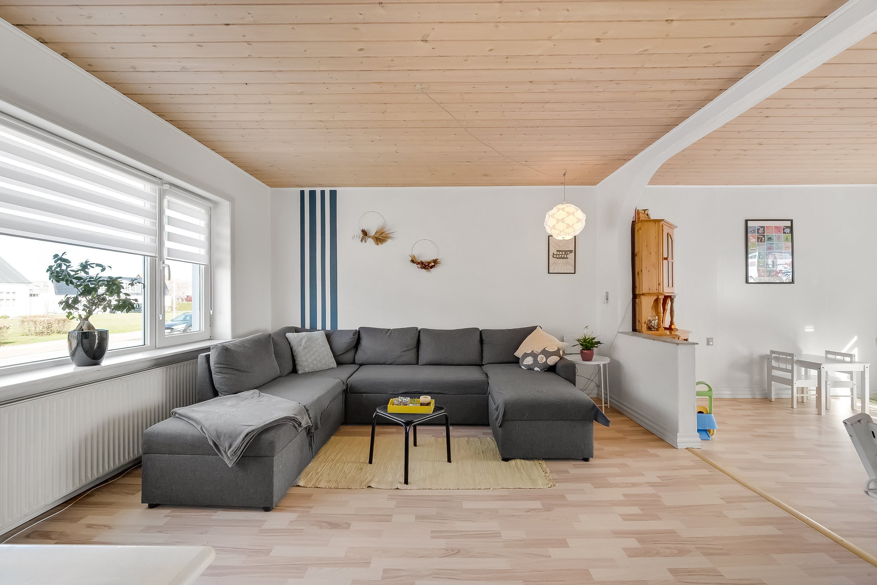 Fremhævet stue billede i fuldskærmstilstand. Billede af Bredgade 61, 6920 Videbæk