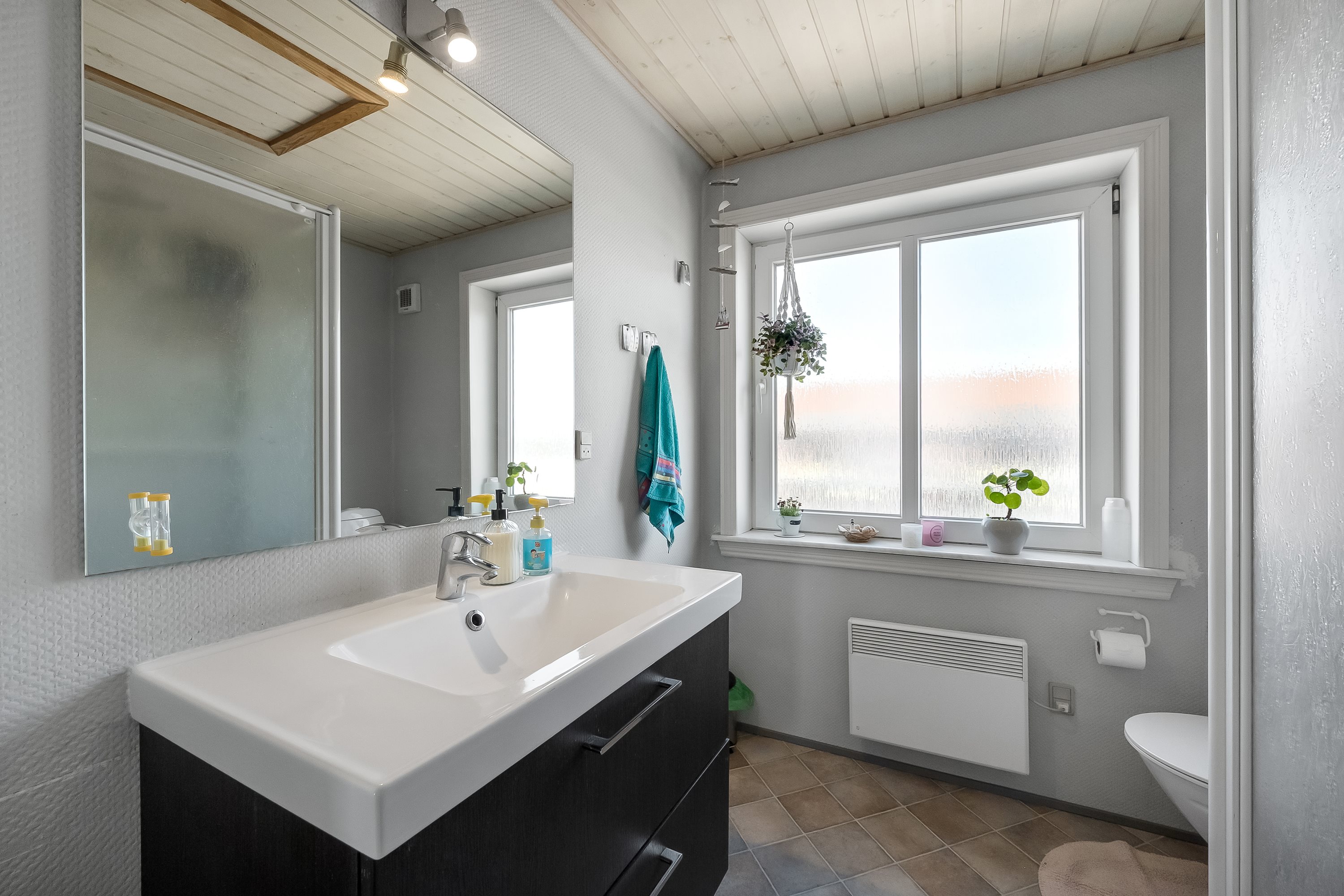 Fremhævet badeværelse billede i fuldskærmstilstand. Billede af Bredgade 61, 6920 Videbæk