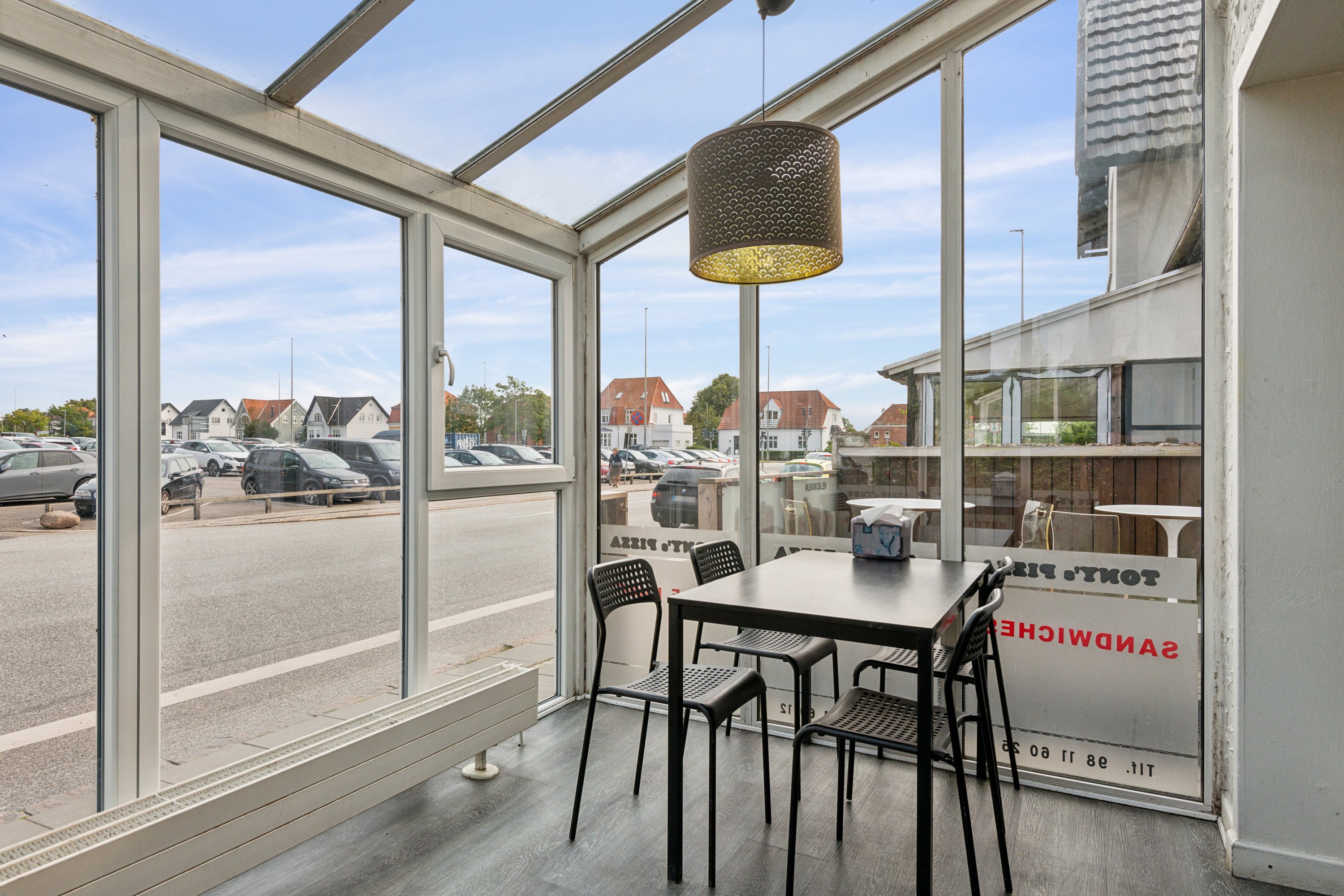 Fremhævet terrasse billede i fuldskærmstilstand. Billede af Mølleparkvej 7, 9000 Aalborg