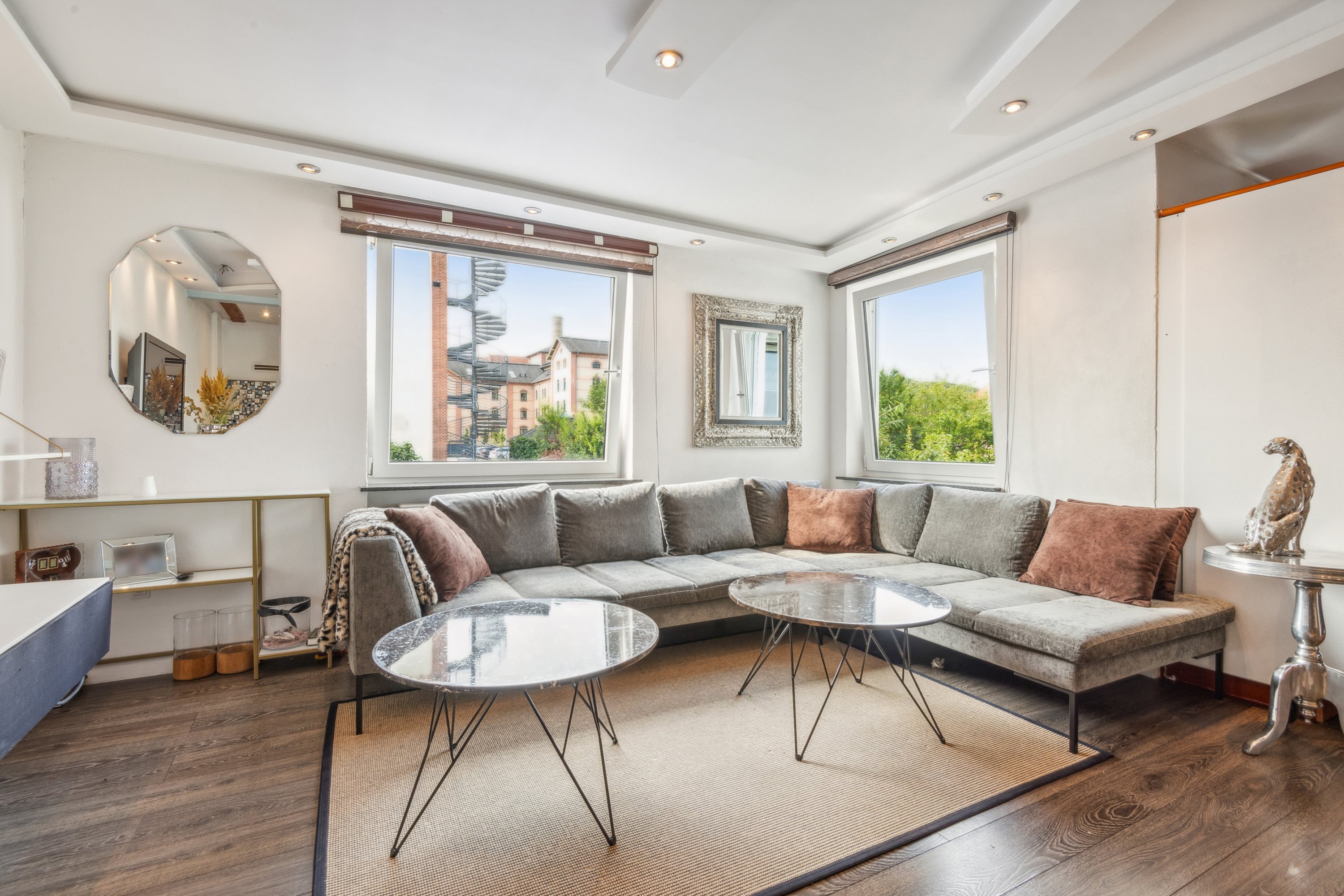 Fremhævet stue billede i fuldskærmstilstand. Billede af Mølleparkvej 7, 9000 Aalborg