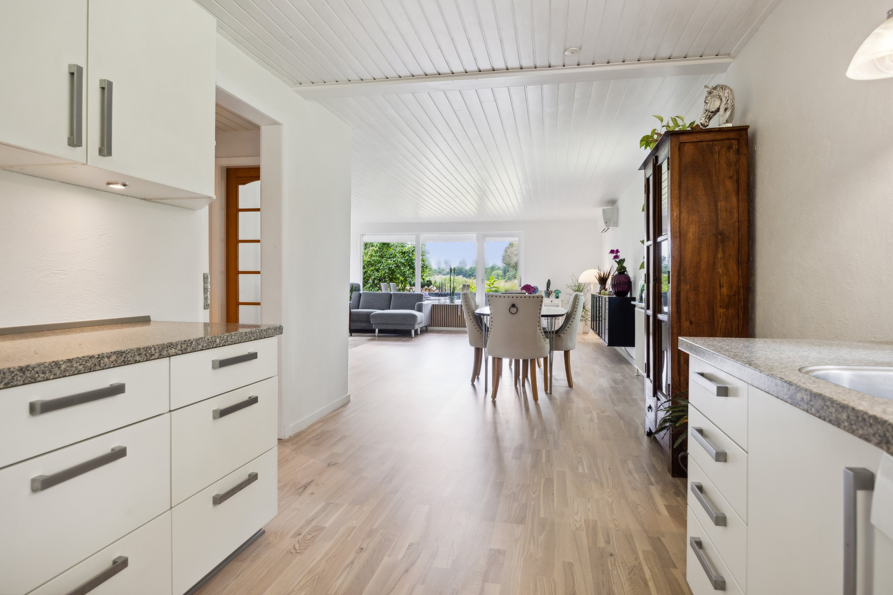 Fremhævet køkken billede i fuldskærmstilstand. Billede af Tranekærvej 91, Kaas, 9490 Pandrup