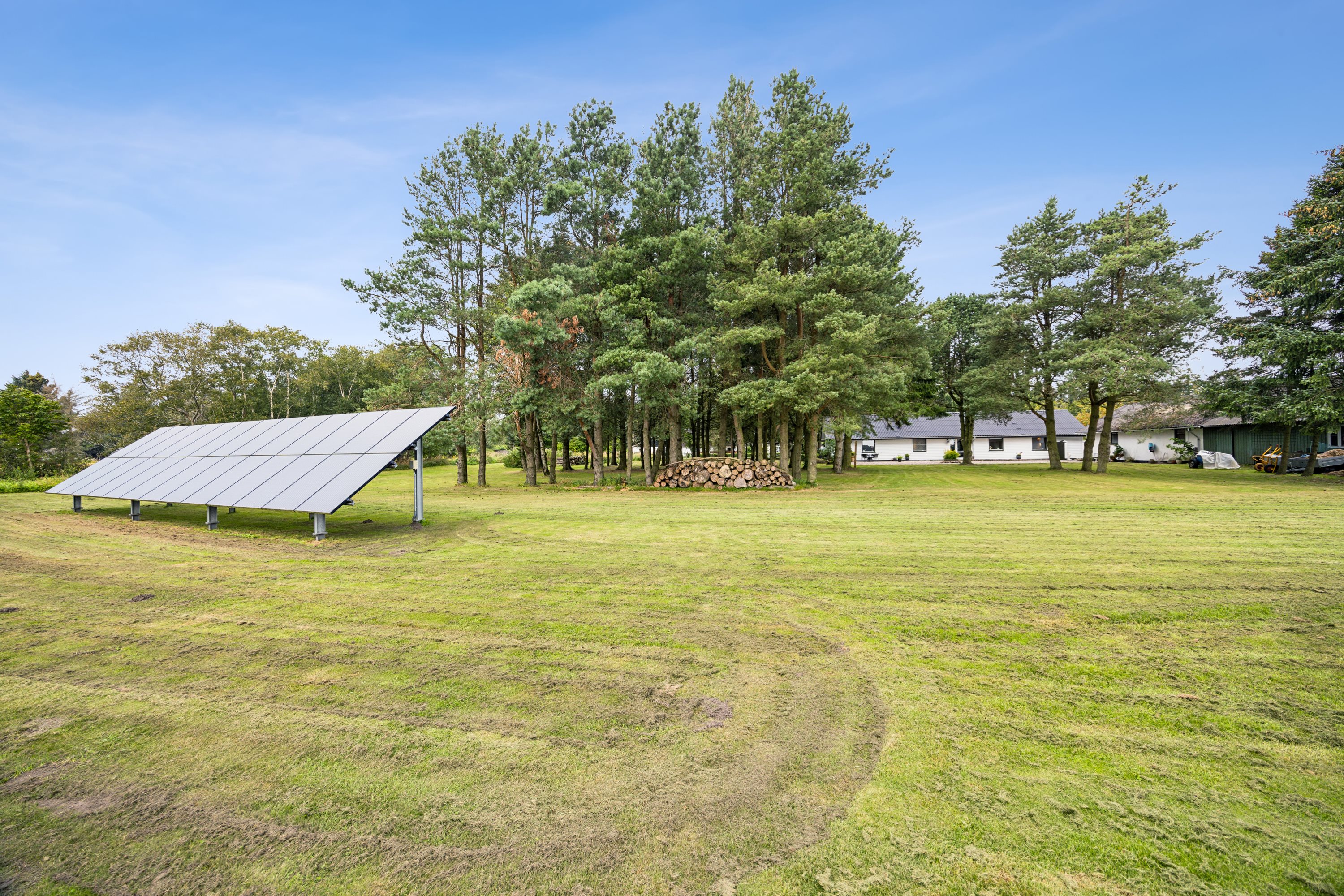Fremhævet facade billede i fuldskærmstilstand. Billede af Tranekærvej 91, Kaas, 9490 Pandrup