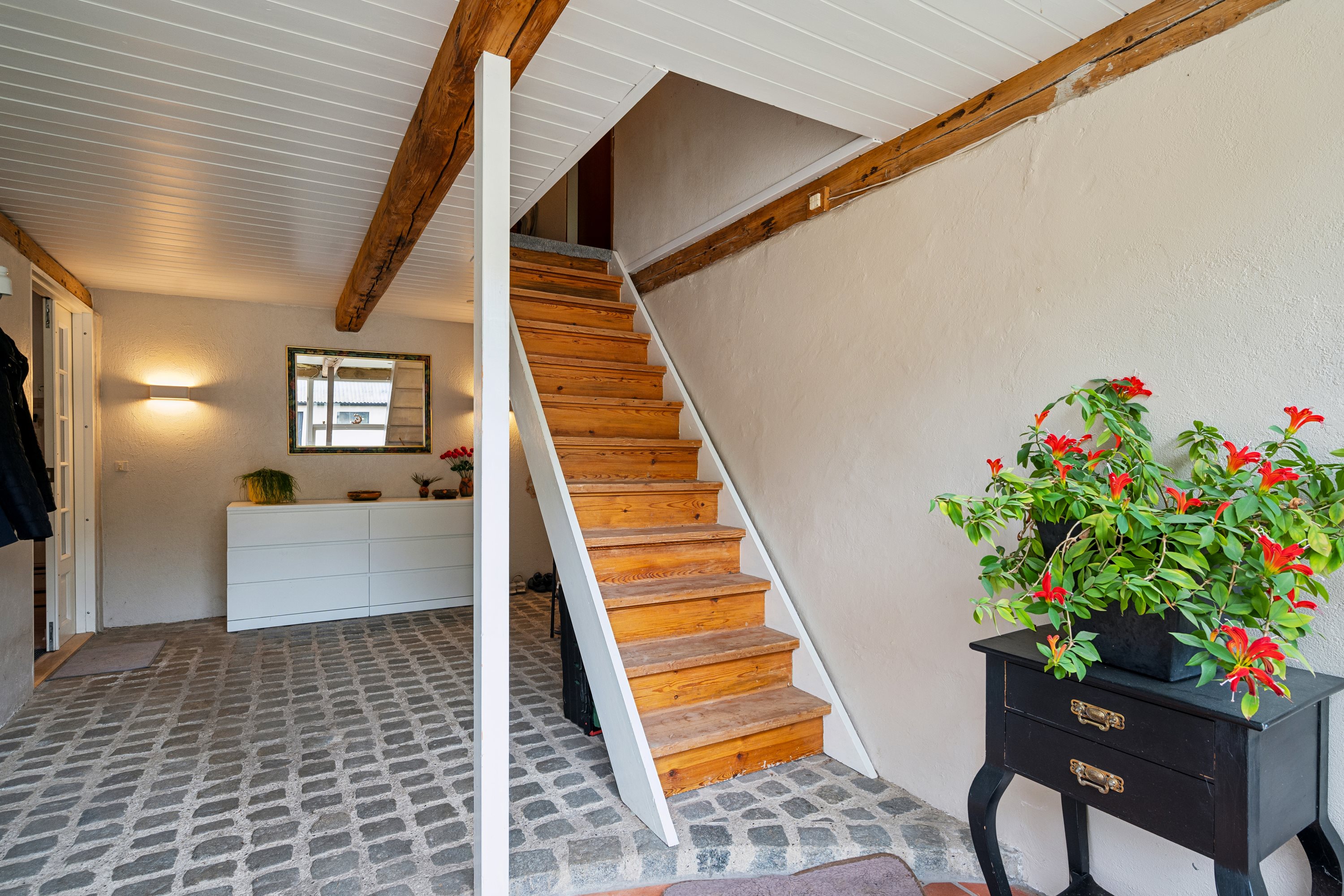 Fremhævet trappe billede i fuldskærmstilstand. Billede af Bavnehøjvej 3, Holme, 8400 Ebeltoft