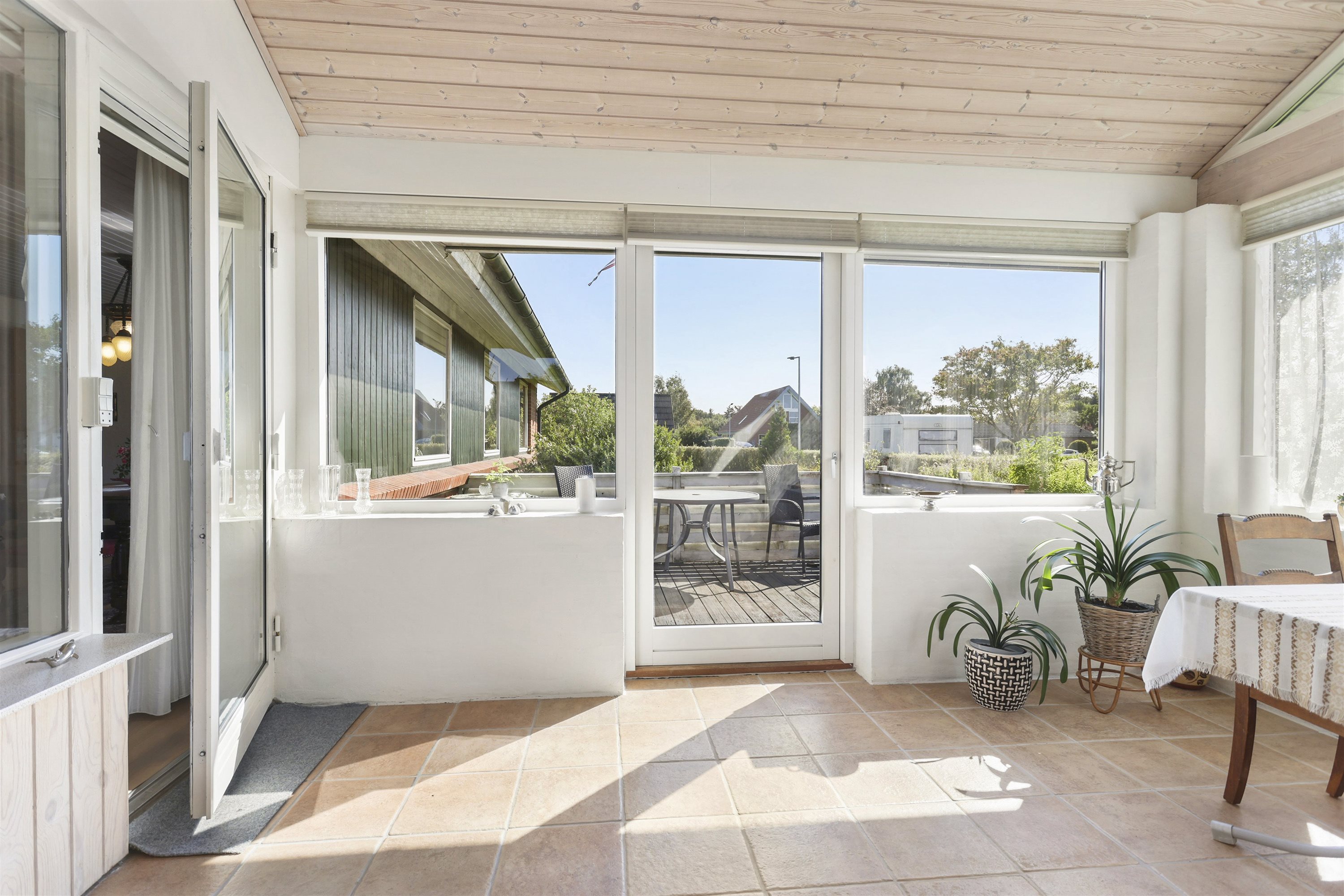 Fremhævet stue billede i fuldskærmstilstand. Billede af Højlundsvej 42, 9750 Østervrå