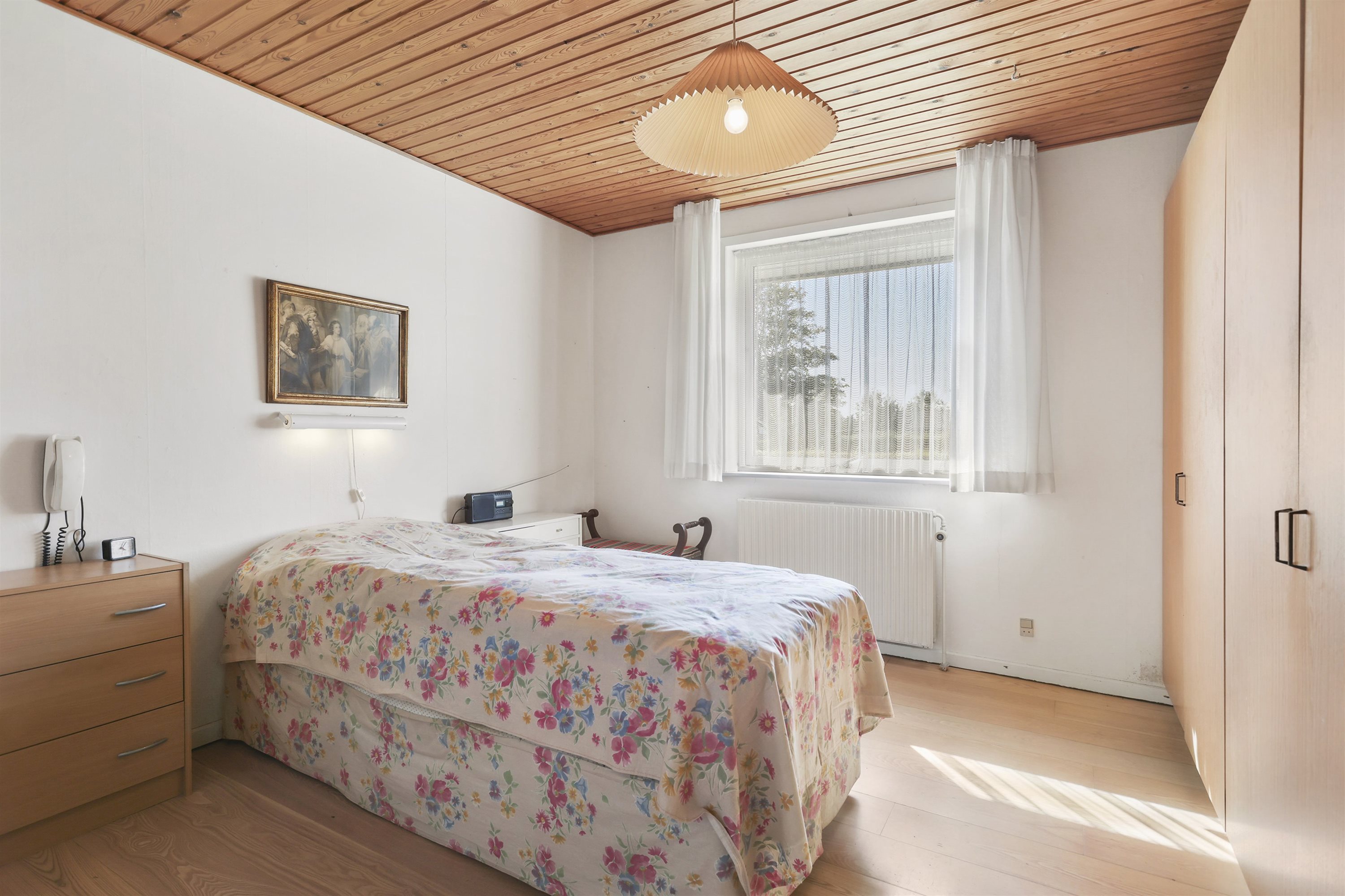 Fremhævet værelse billede i fuldskærmstilstand. Billede af Højlundsvej 42, 9750 Østervrå