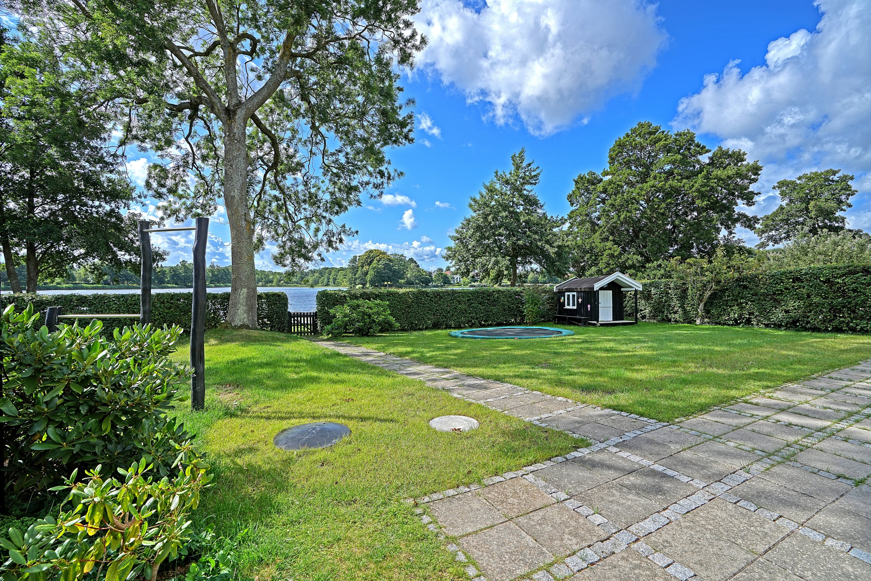 Fremhævet område billede i fuldskærmstilstand. Billede af Søvænget 23, 3100 Hornbæk