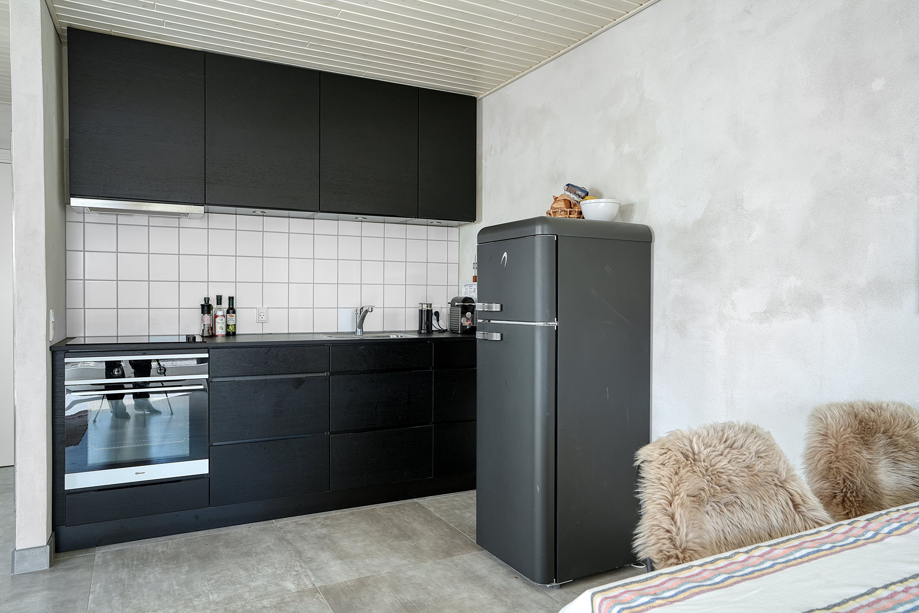 Fremhævet køkken i udhus billede i fuldskærmstilstand. Billede af Søvænget 23, 3100 Hornbæk