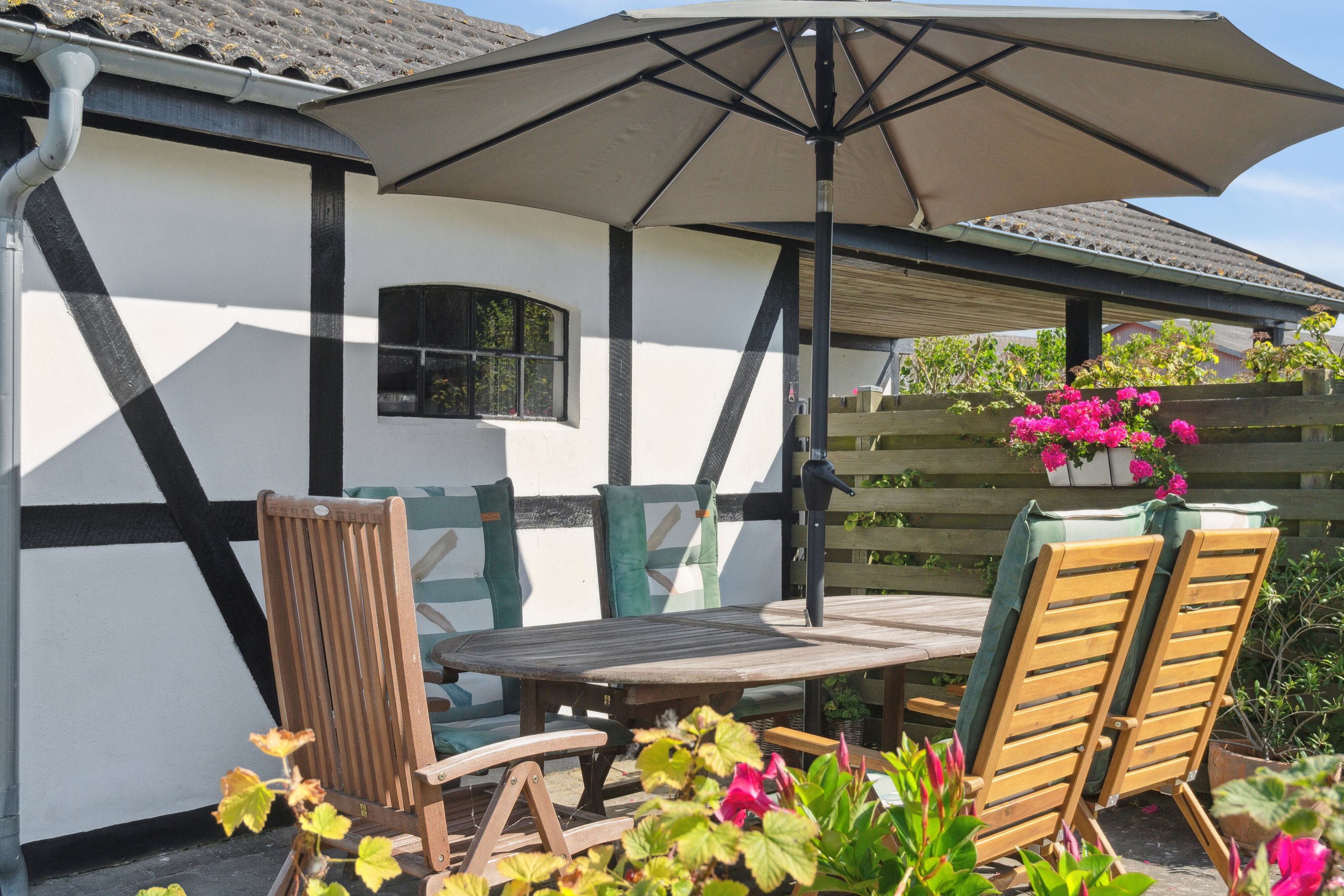 Fremhævet udendørs billede i fuldskærmstilstand. Billede af Svinøvej 146, 4750 Lundby