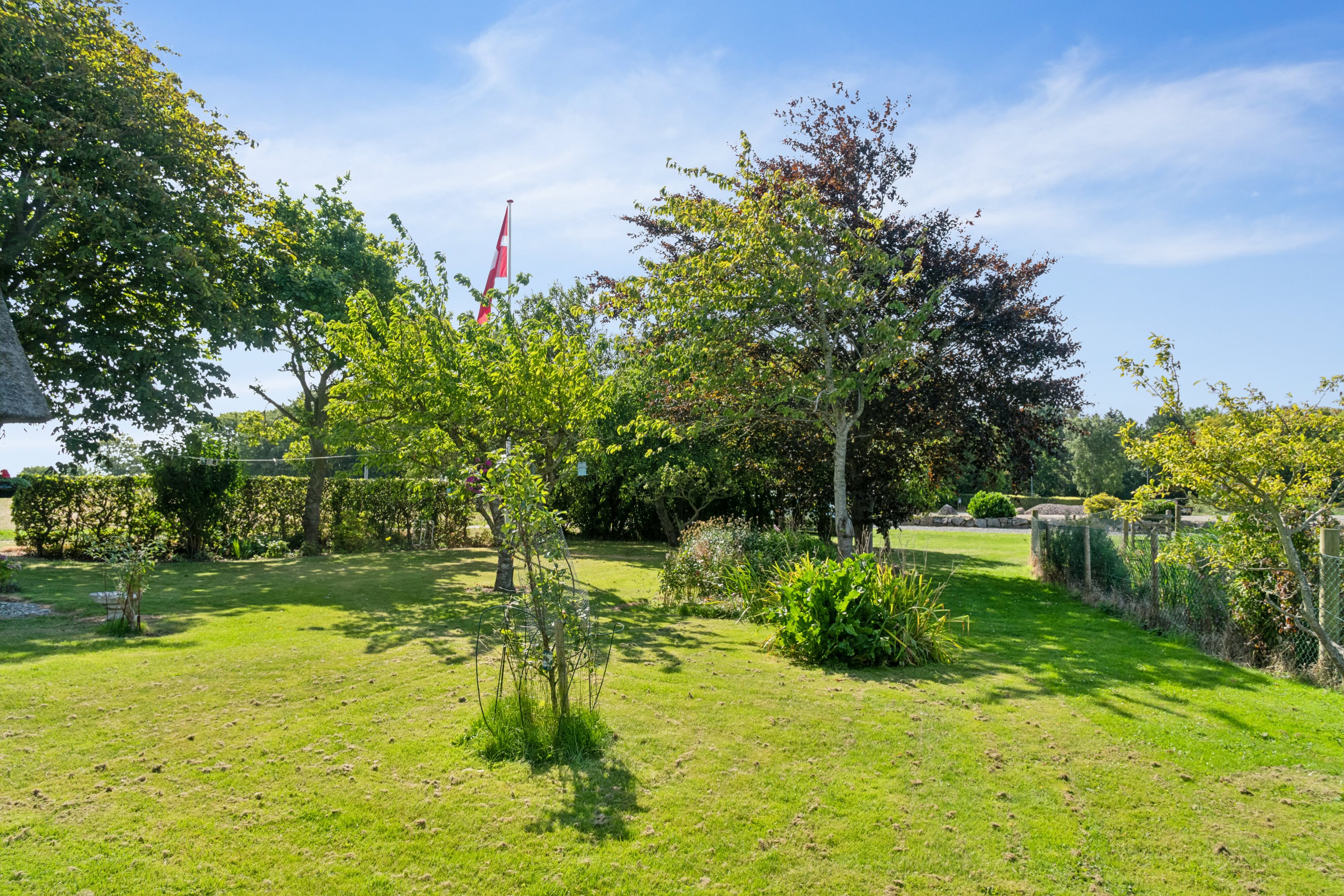 Fremhævet udendørs billede i fuldskærmstilstand. Billede af Svinøvej 146, 4750 Lundby