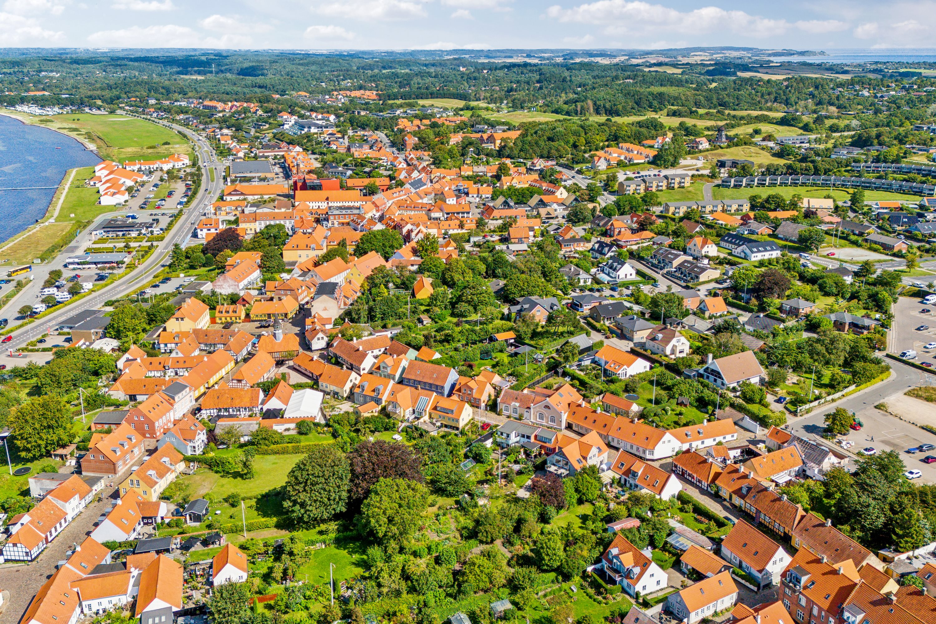 Fremhævet luftfoto billede i fuldskærmstilstand. Billede af Overgade 17, 8400 Ebeltoft