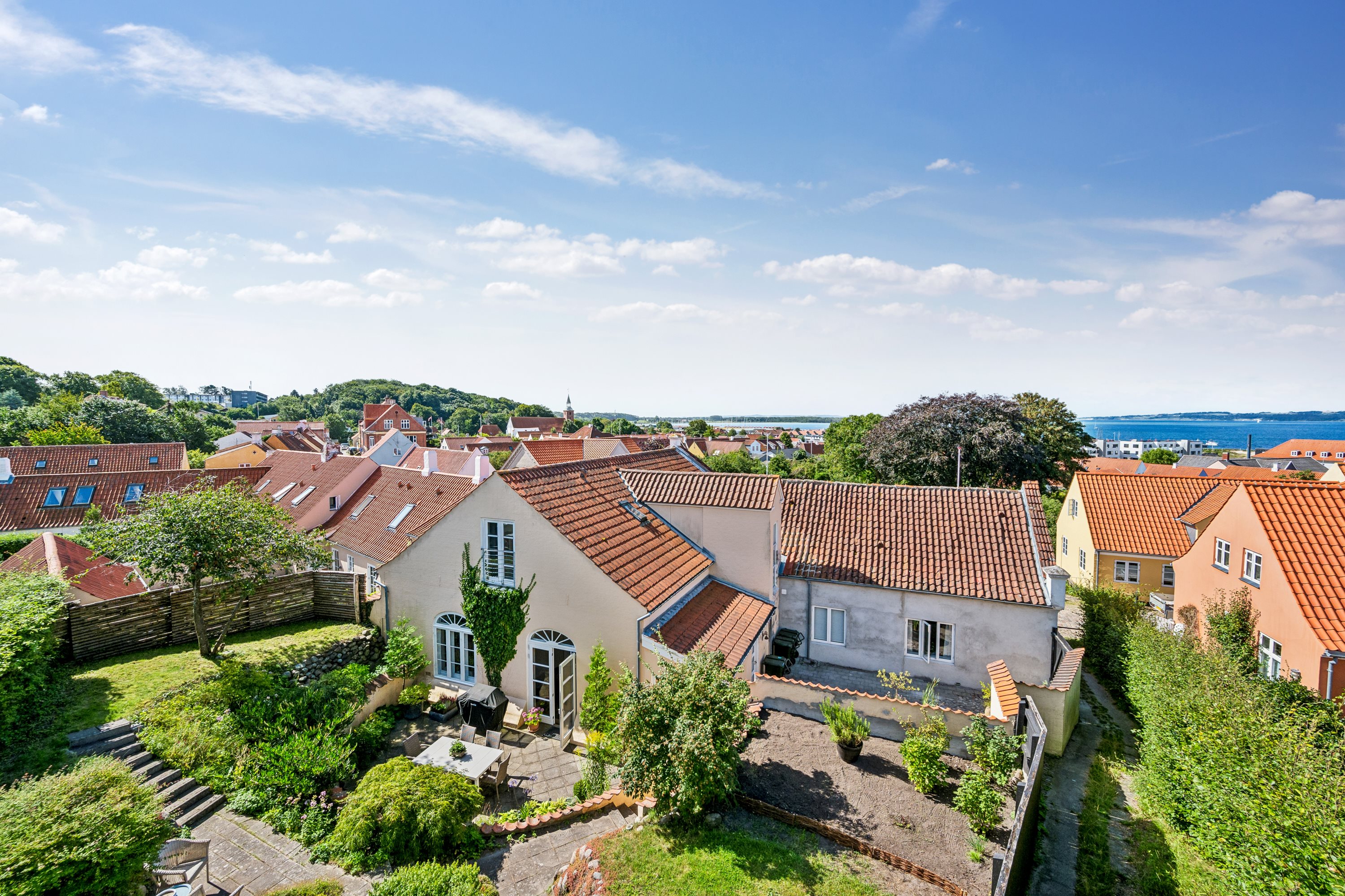 Miniaturebillede 1: ejendom 1. Billede af Overgade 17, 8400 Ebeltoft