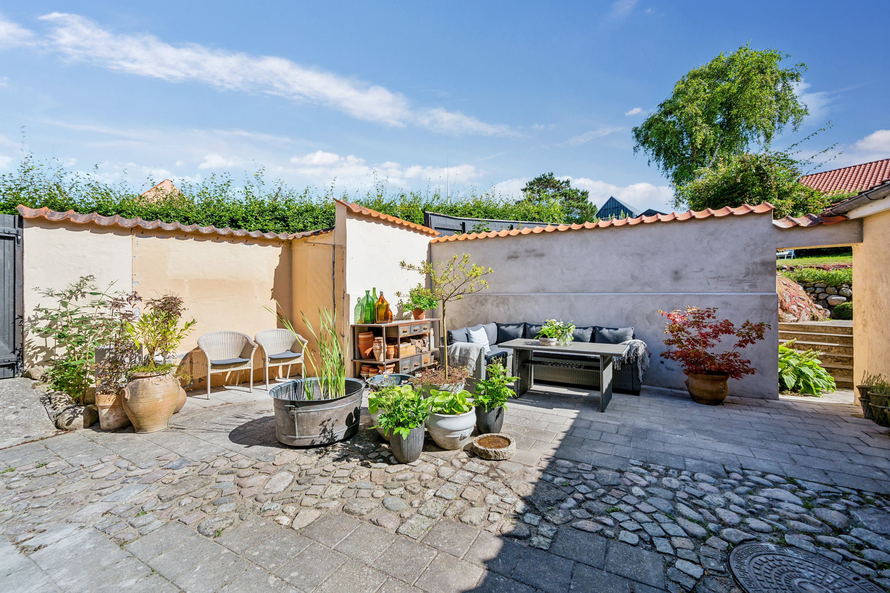 Fremhævet ejendom 1 billede i fuldskærmstilstand. Billede af Overgade 17, 8400 Ebeltoft