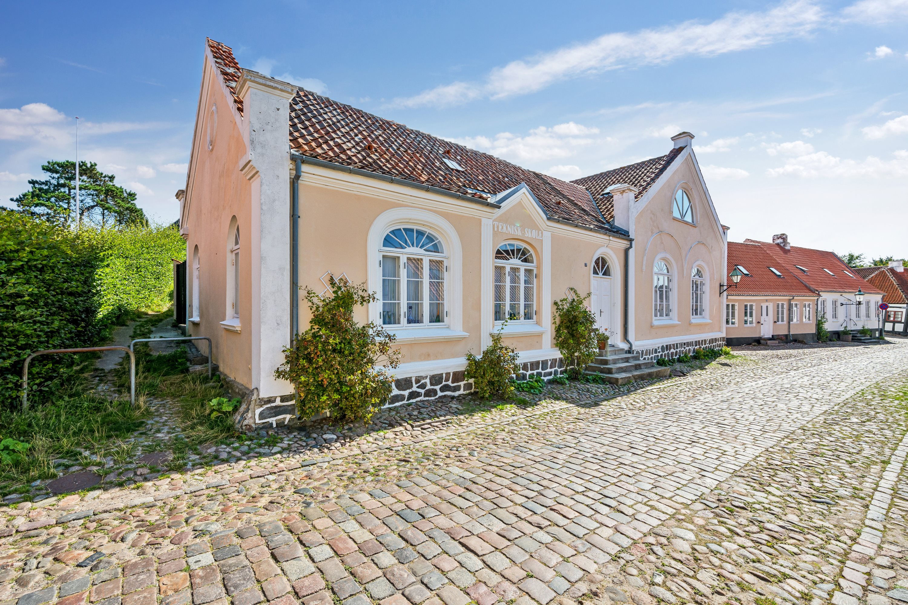 Fremhævet ejendom 1 billede i fuldskærmstilstand. Billede af Overgade 17, 8400 Ebeltoft