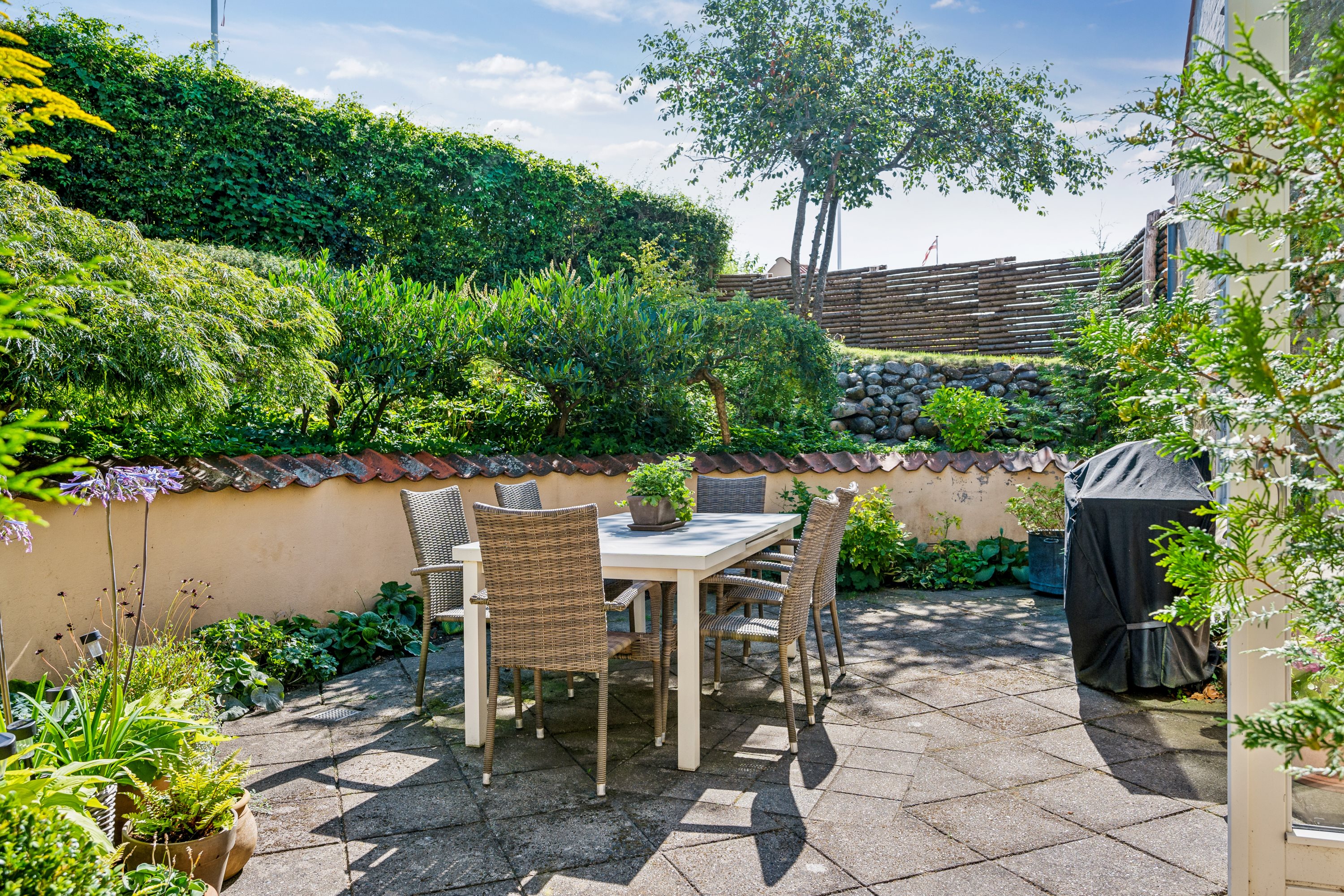 Fremhævet have billede i fuldskærmstilstand. Billede af Overgade 17, 8400 Ebeltoft