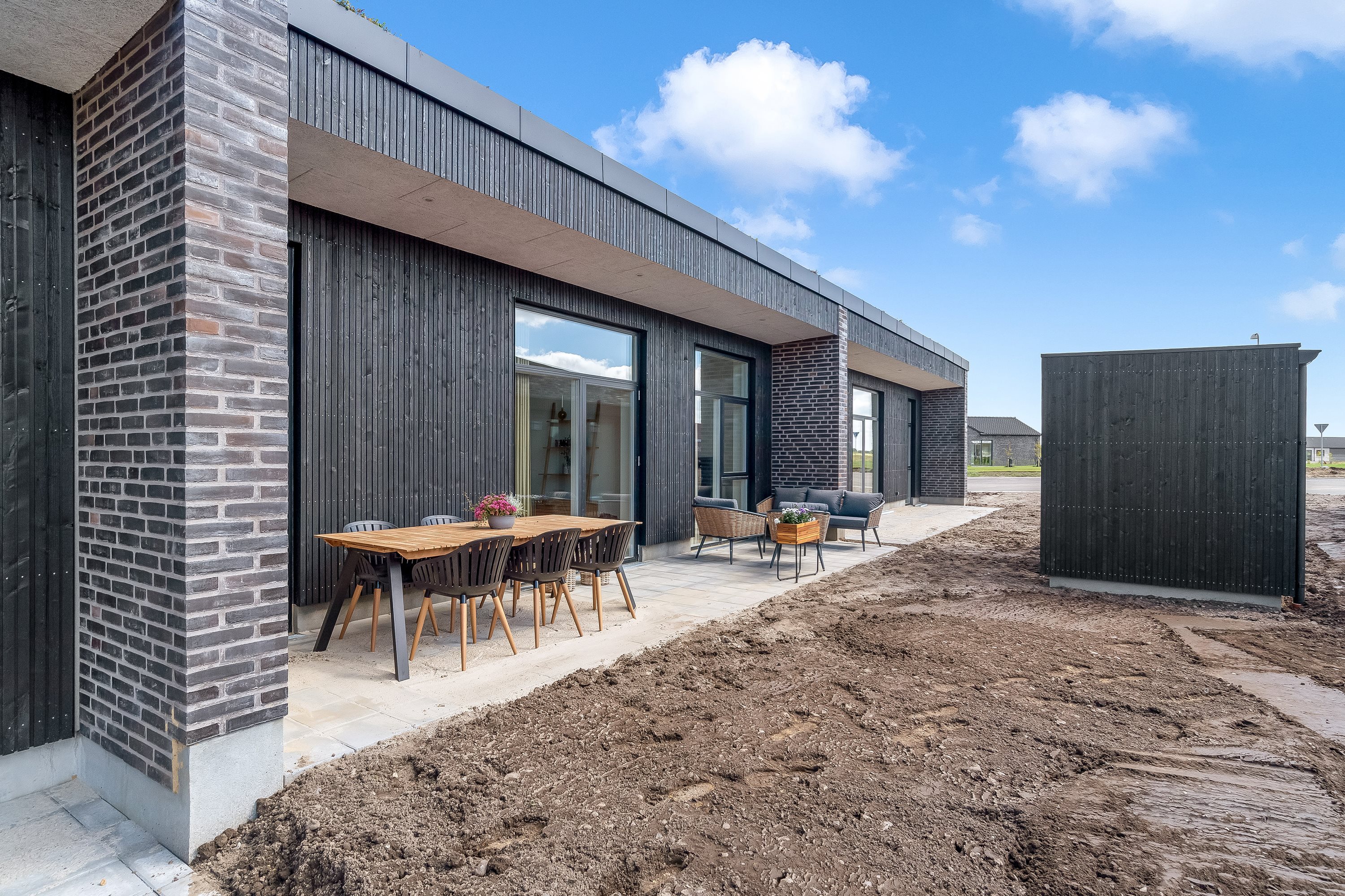 Fremhævet  billede i fuldskærmstilstand. Billede af Kronhjorten 51, Halgårde, 7500 Holstebro