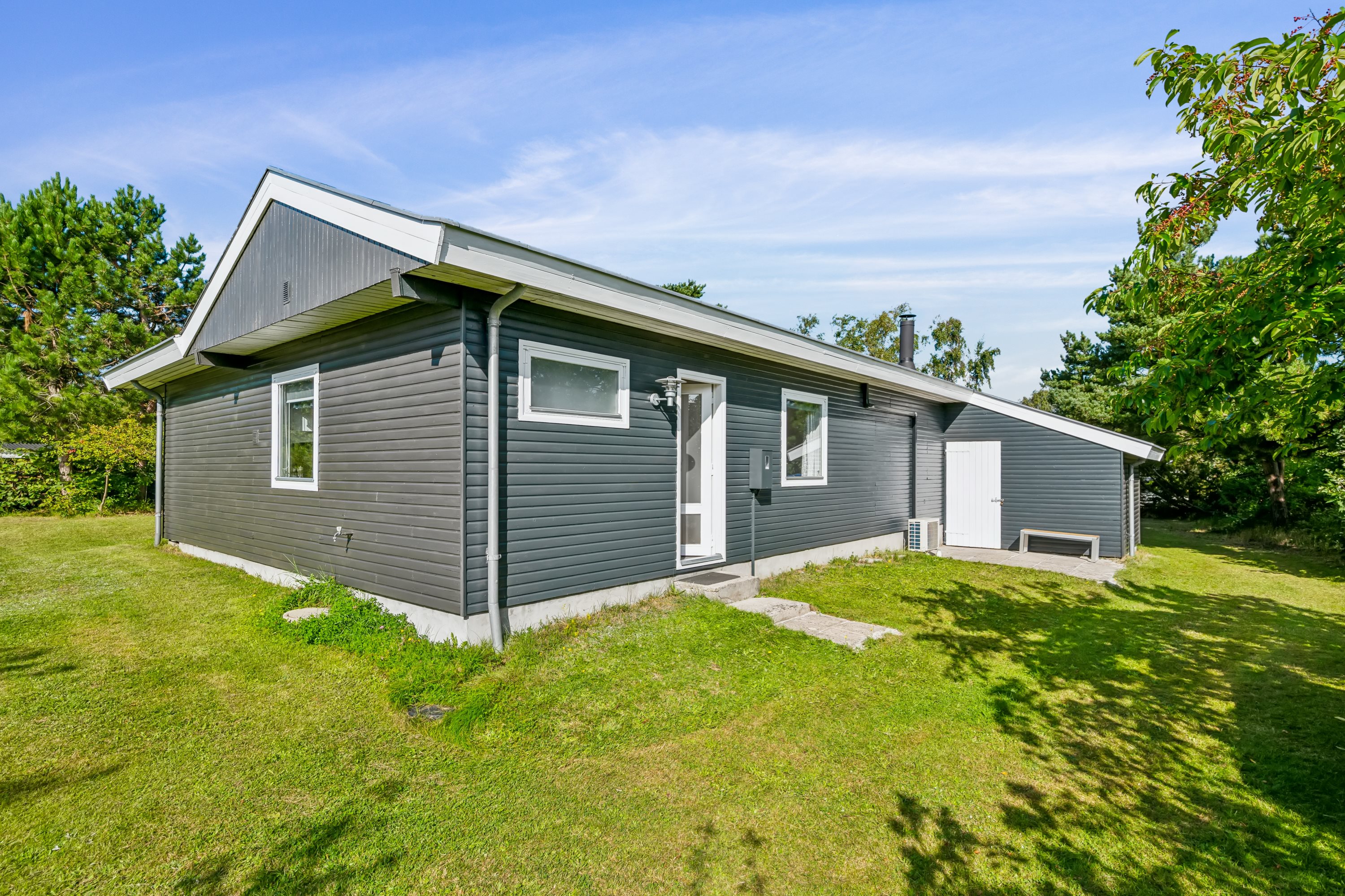 Fremhævet ejendom 1 billede i fuldskærmstilstand. Billede af Øreflippen 52, Øer Strand, 8400 Ebeltoft