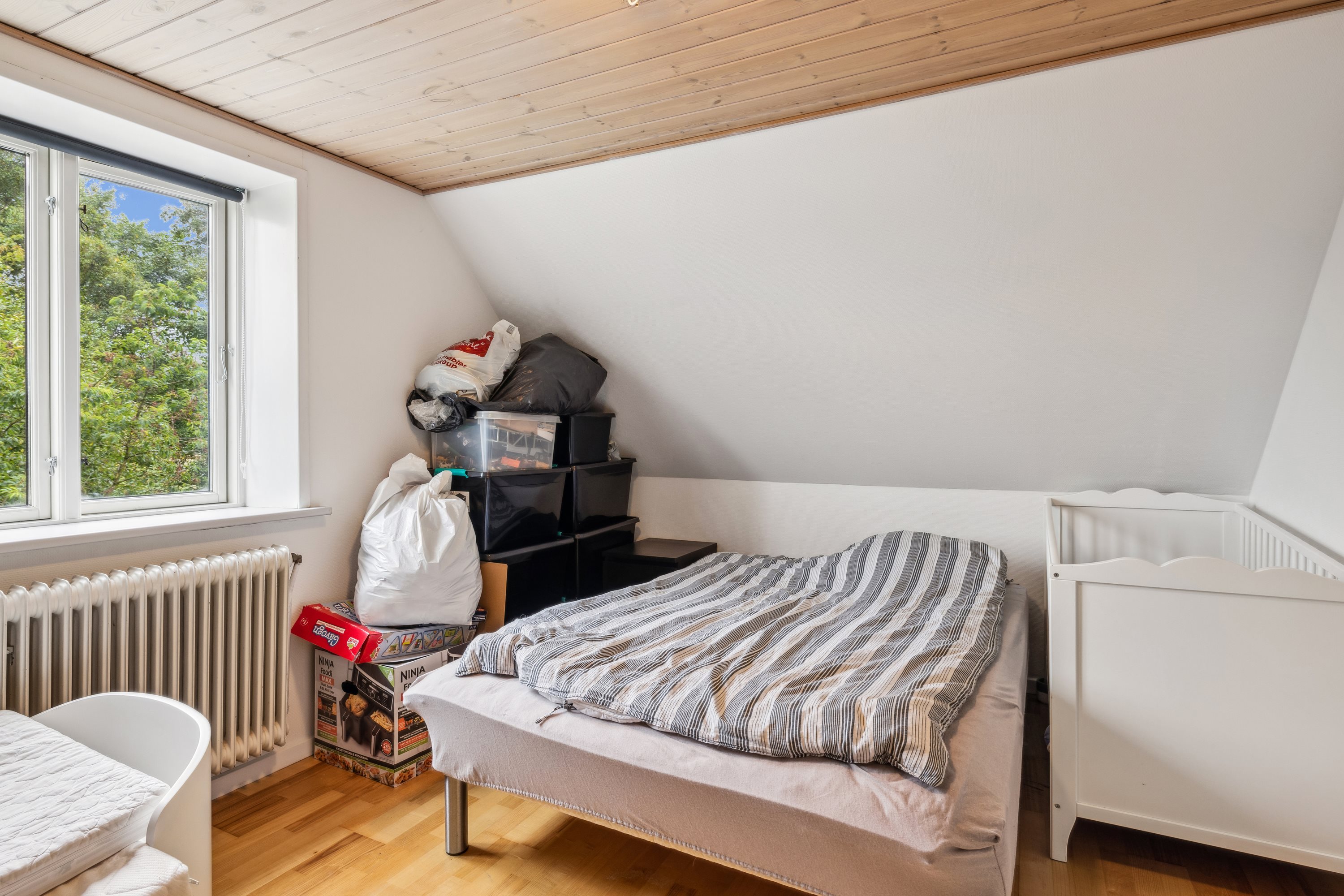 Fremhævet værelse billede i fuldskærmstilstand. Billede af Hovedgaden 75, 8831 Løgstrup