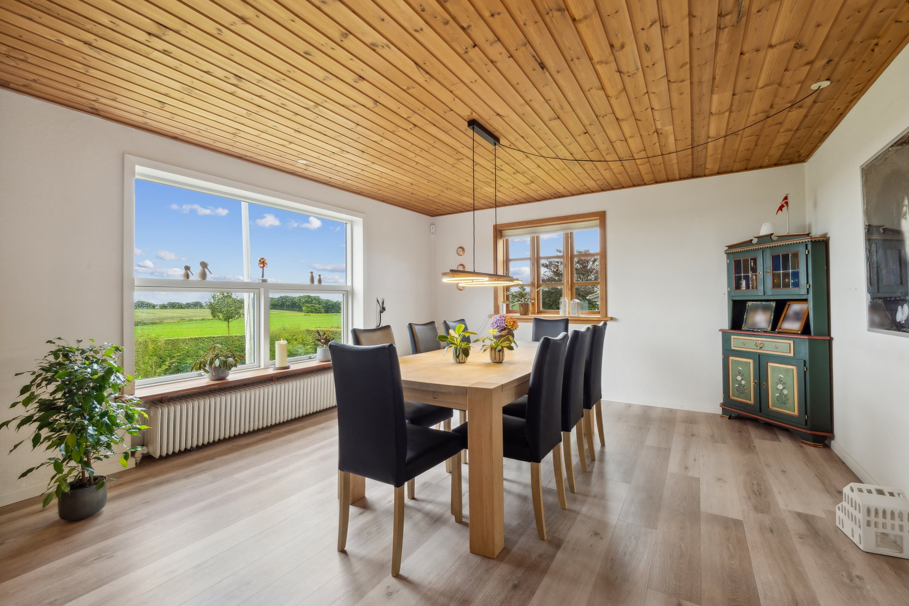 Fremhævet stue billede i fuldskærmstilstand. Billede af Næssundvej 284, Ø Hvidbjerg, 7970 Redsted M