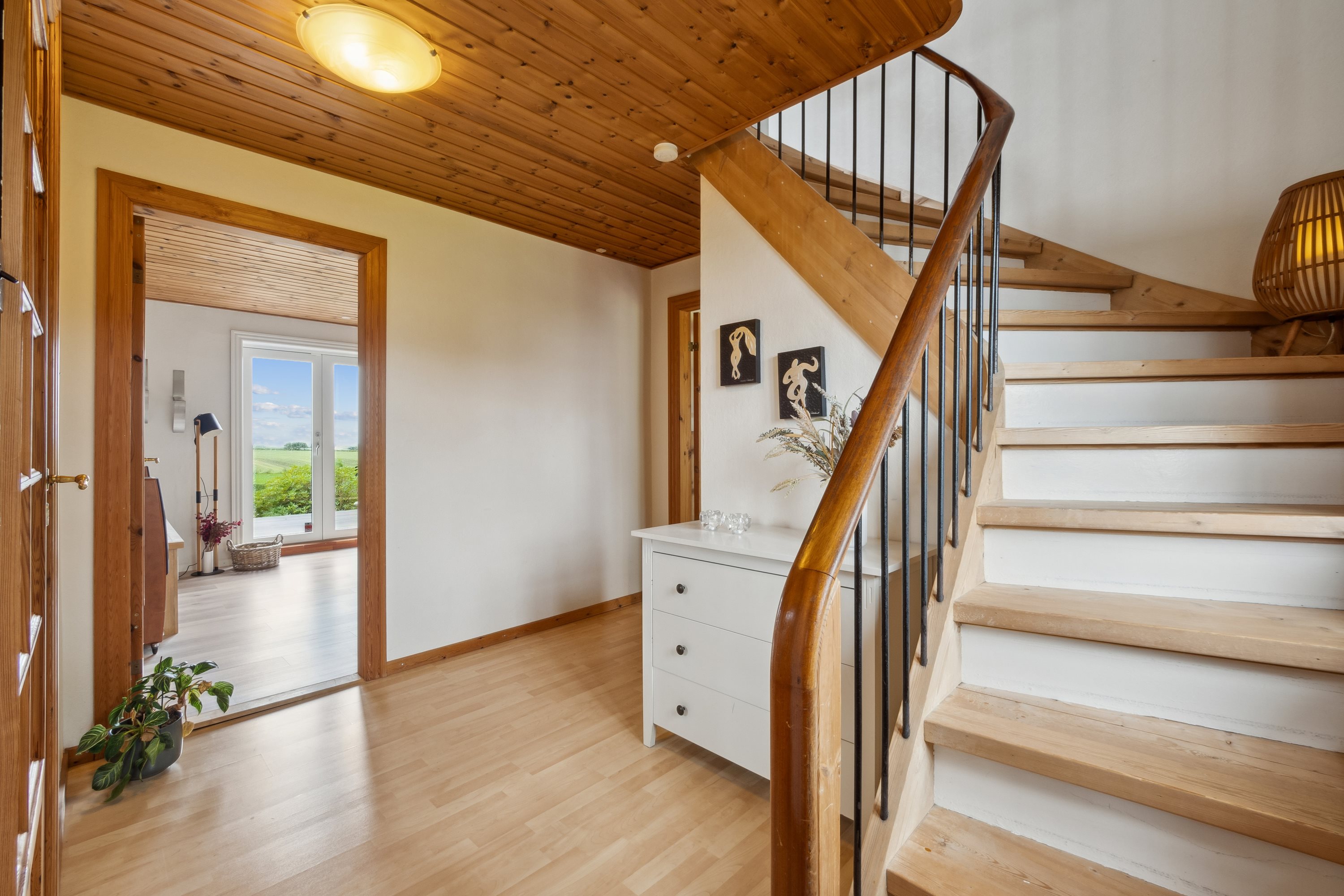 Fremhævet gang billede i fuldskærmstilstand. Billede af Næssundvej 284, Ø Hvidbjerg, 7970 Redsted M