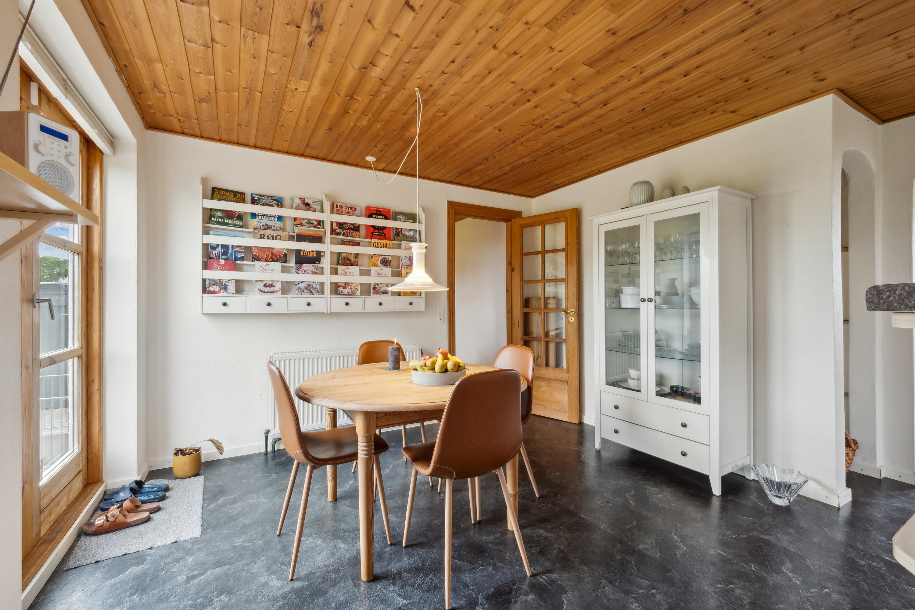 Fremhævet stue billede i fuldskærmstilstand. Billede af Næssundvej 284, Ø Hvidbjerg, 7970 Redsted M