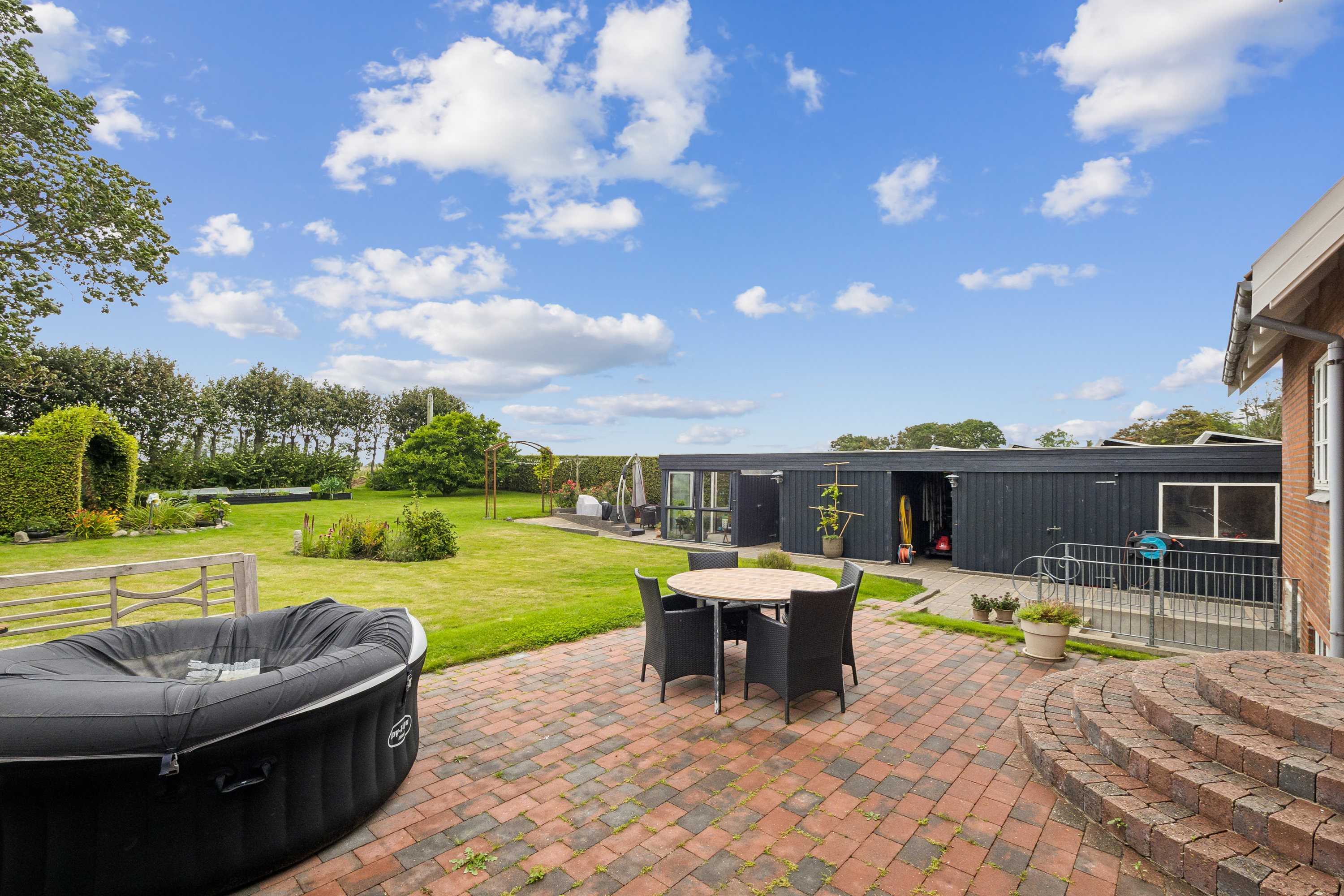 Miniaturebillede 2: have. Billede af Næssundvej 284, Ø Hvidbjerg, 7970 Redsted M